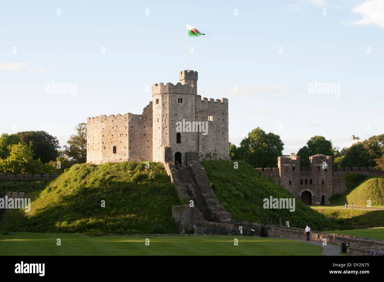 Il Castello di Cardiff nel tardo pomeriggio. Foto Stock