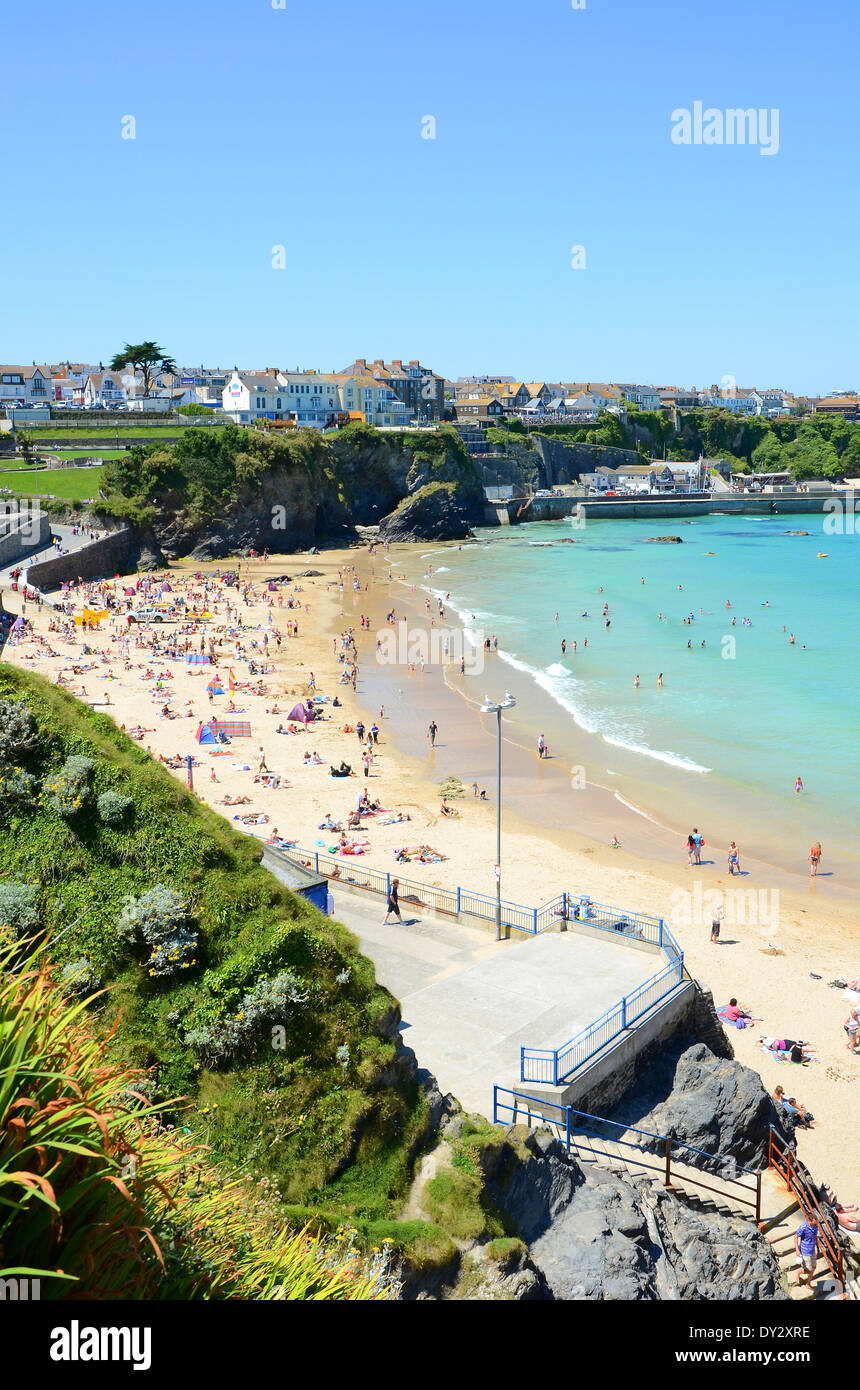 Una giornata d'estate a towan beach in Newquay, Cornwall, Regno Unito Foto Stock