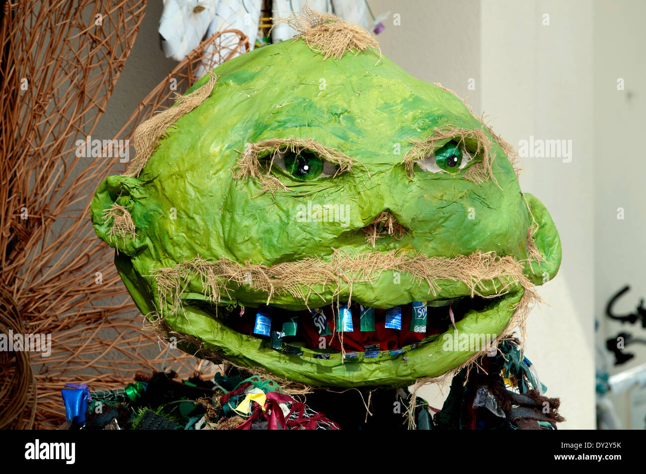 Green monster testa, sfuggire Community Arts Centre di Stratford-upon-Avon, Regno Unito Foto Stock