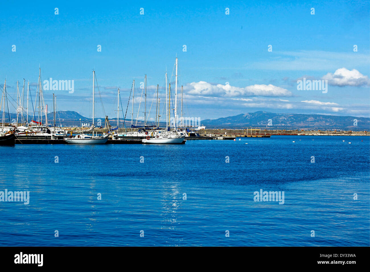 Carloforte- barche e velieri nel porto nuovo - Isola di San Pietro Sardegna Foto Stock