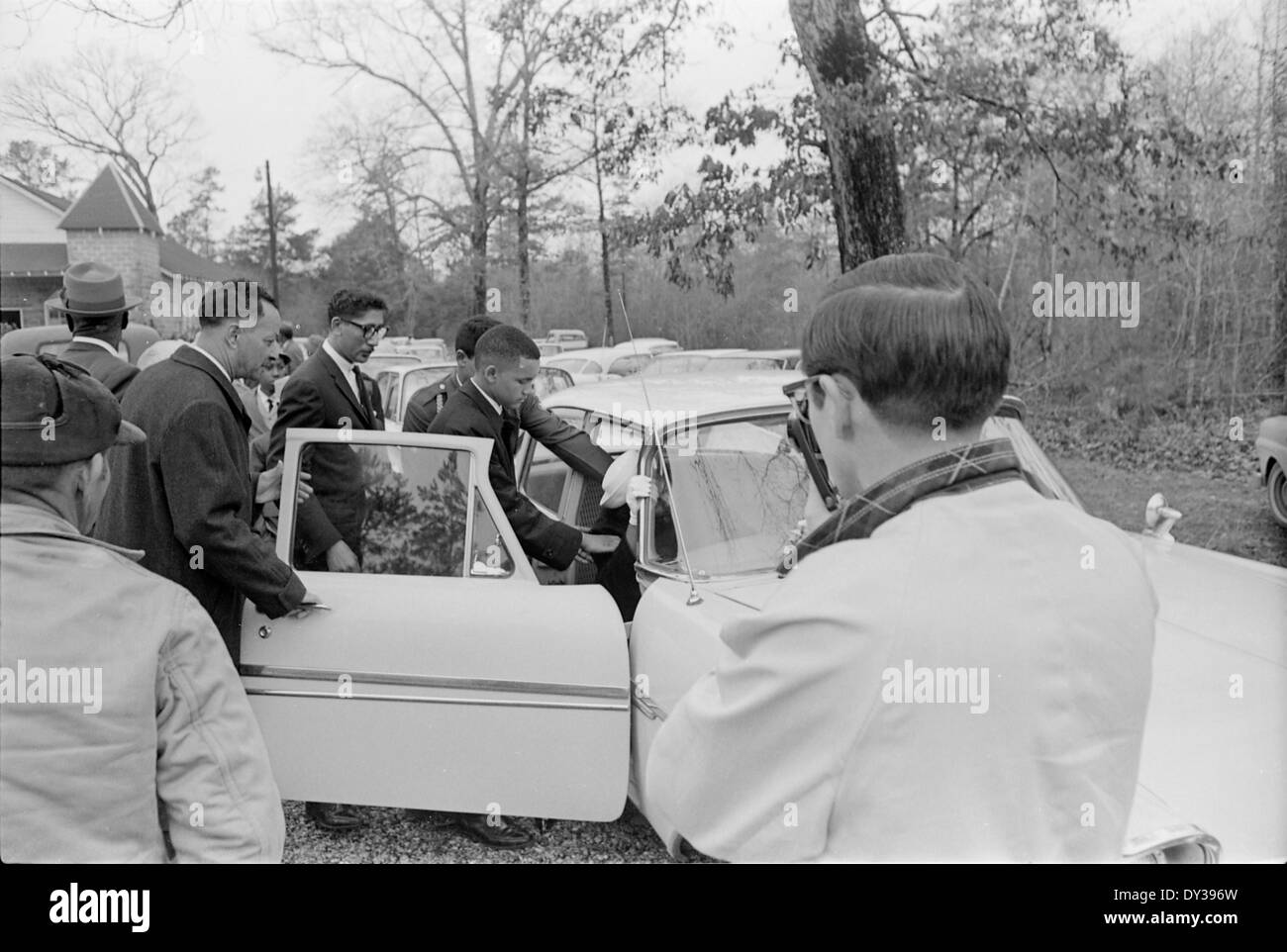 Una fotografia che documenta il funerale di una persona di nome Dahmer nel gennaio 1966, catturando un momento nella storia personale e comunitaria. Foto Stock
