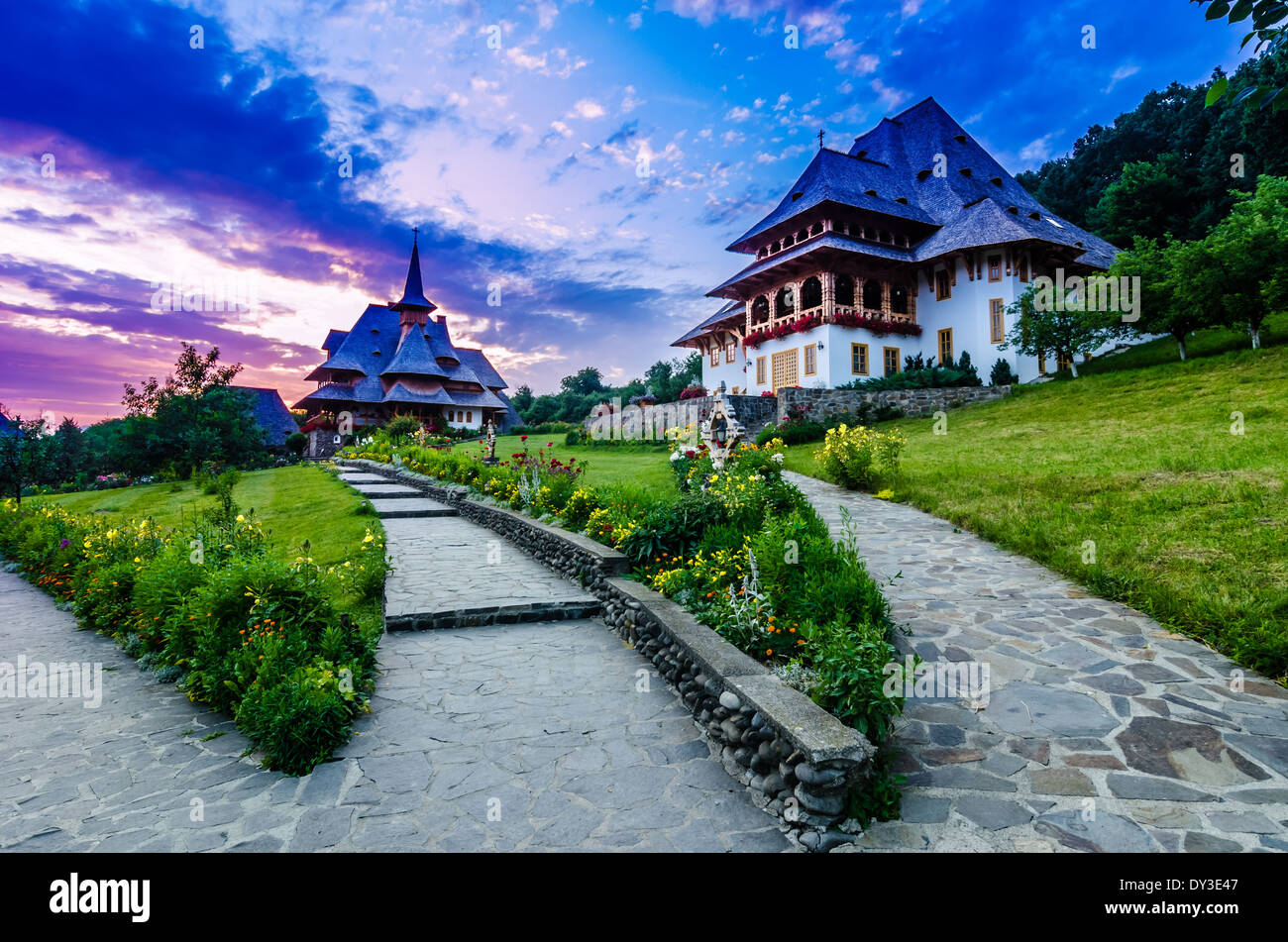 Barsana Monastero complesso in Maramures Foto Stock