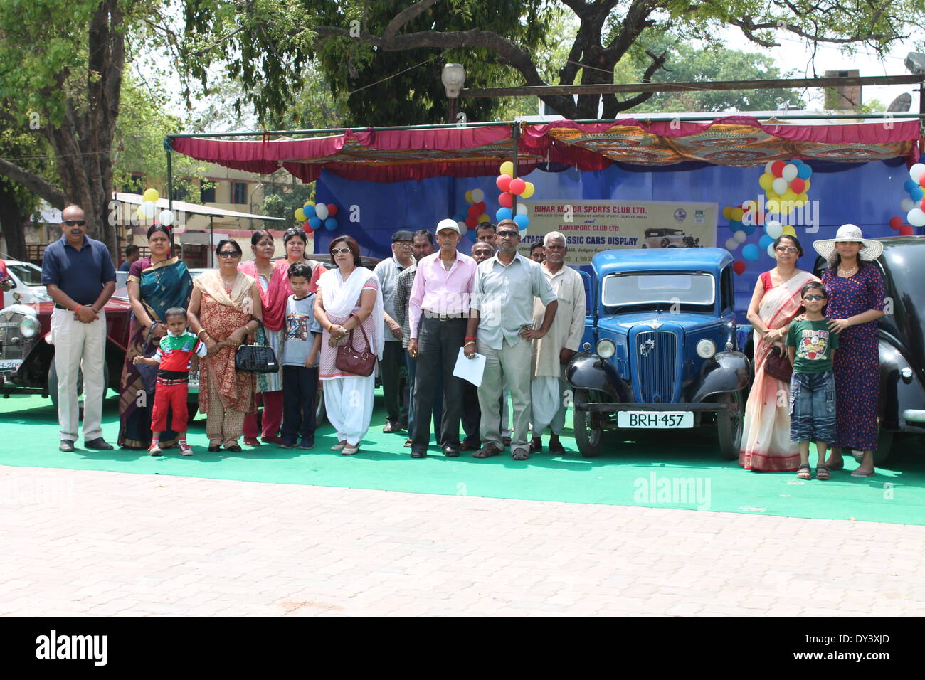 Bankpore, Patna, Bihar, in India, 06 aprile 2014. Patna testimoniato la terza Vintage & Classic car evento presso Bankpore club. È stato un piacere di guardare il Vintage & Classic caso rotolare sulla strada e ha ottenuto uno scorcio di yester anni. Le vetture sono state sul display è stato realizzato tra il 1919 e il 1960. Credito: Rupa Ghosh/Alamy Live News. Foto Stock