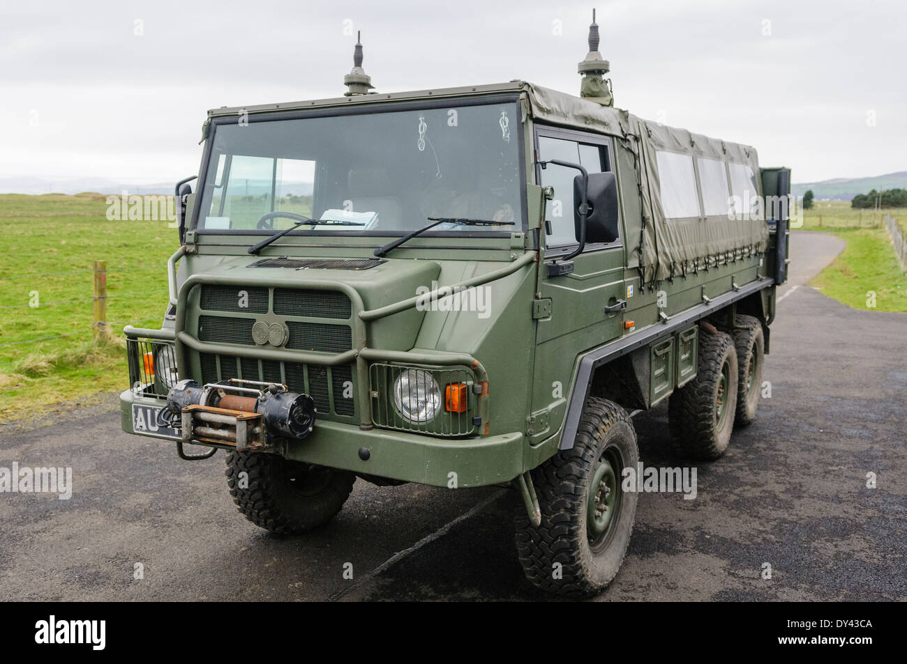 Pinzgauer 6x6 di azionamento di tutte le ruote del veicolo militare Foto Stock