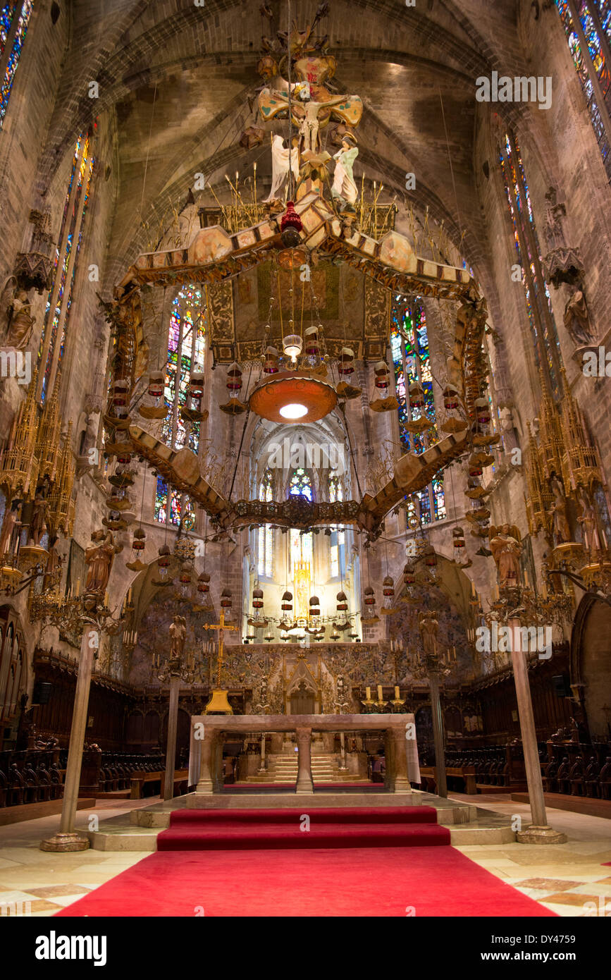 Interno della cattedrale di Santa Maria di Palma (La Seu) in Palma de Mallorca (Mallorca) Foto Stock