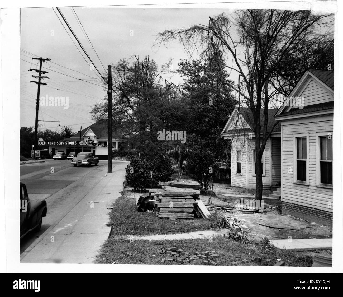 Una fotografia del 1915 circa che mostra le riparazioni in corso al vecchio palazzo del Campidoglio. Questa immagine mette in risalto gli sforzi di conservazione in corso e il significato dell'edificio nella storia del Mississippi. Foto Stock