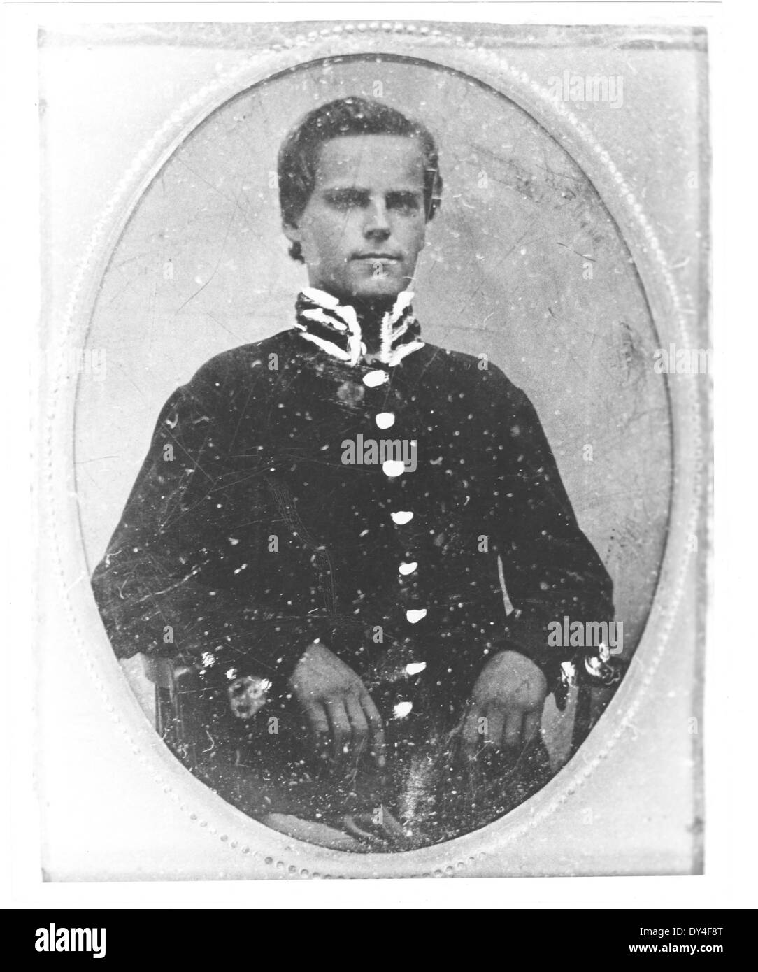 Una giornata intensa a Brookhaven, Mississippi, viene catturata in questa immagine, che mostra l'atmosfera vibrante della città mentre le persone si muovono per le strade e si dedicano alle loro attività quotidiane. Foto Stock