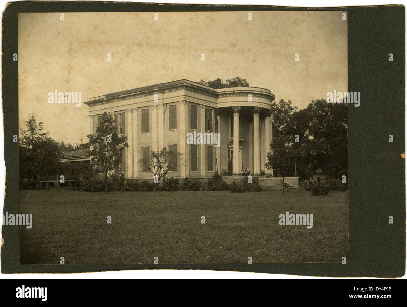 Questa fotografia mostra le attività quotidiane di Brookhaven, Mississippi, che raffigurano l'atmosfera vibrante e attiva della città durante un periodo specifico della sua storia. Foto Stock