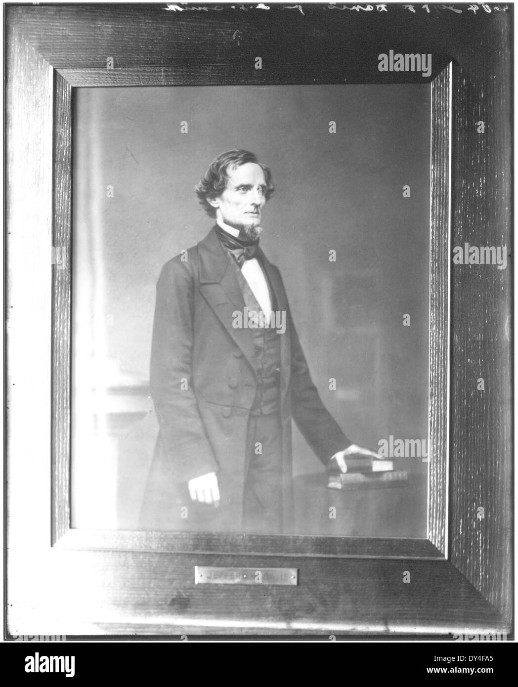 Una vista di Brookhaven, Mississippi, in una giornata intensa, che riflette le attività in corso e la vivace vita di questa piccola città americana a metà del XX secolo. Foto Stock