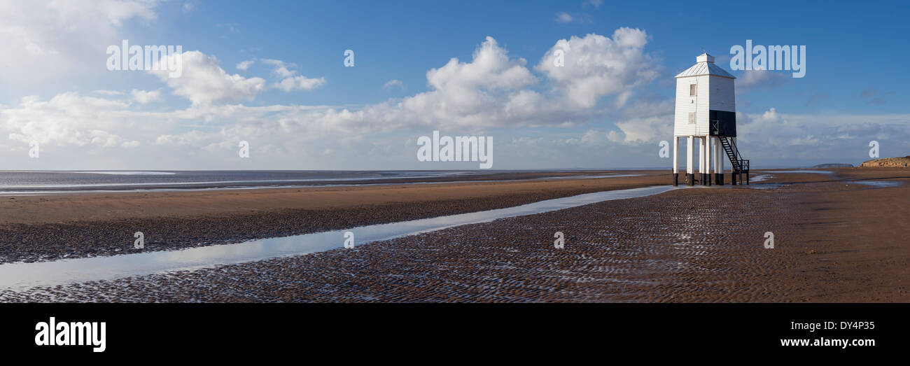 La bassa 1832 faro in legno a Burnham on sea, Somerset England Regno Unito Europa Foto Stock