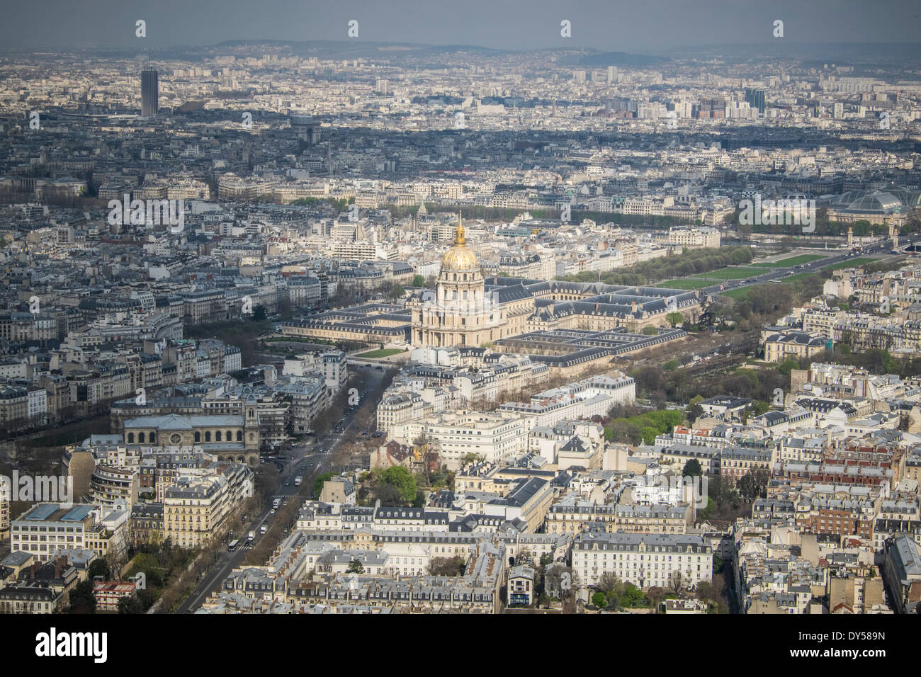 Vista di Les Invalides e Parigi, Francia. Foto Stock