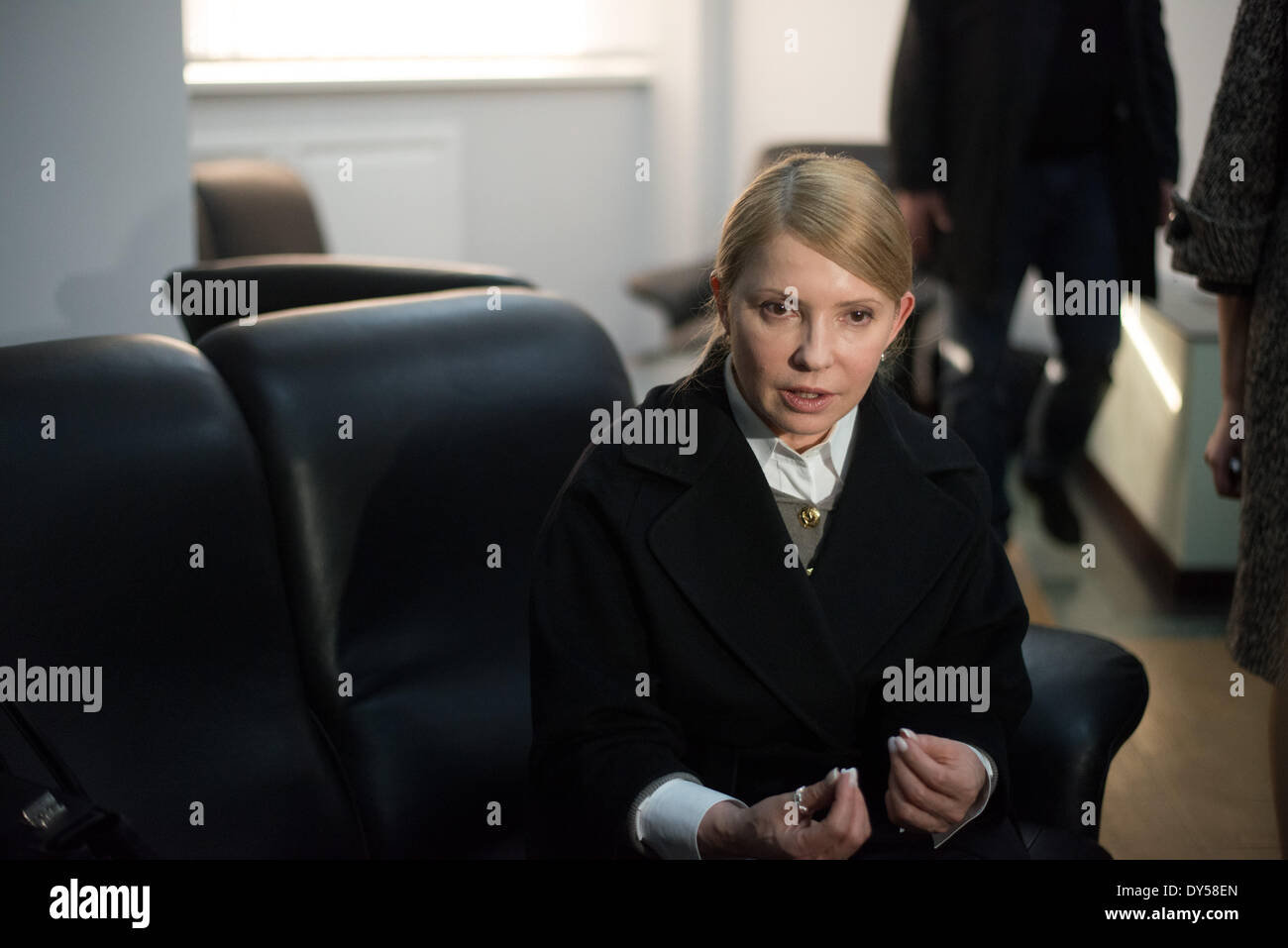 Donetsk, Ucraina. 7 apr, 2014. Yulia Tymoshenko è andato in aeroporto di Donetsk dove ha fatto una conferenza stampa sulla situazione in Ucraina, in data 7 aprile 2014. Credito: Romain Carre/NurPhoto/ZUMAPRESS.com/Alamy Live News Foto Stock