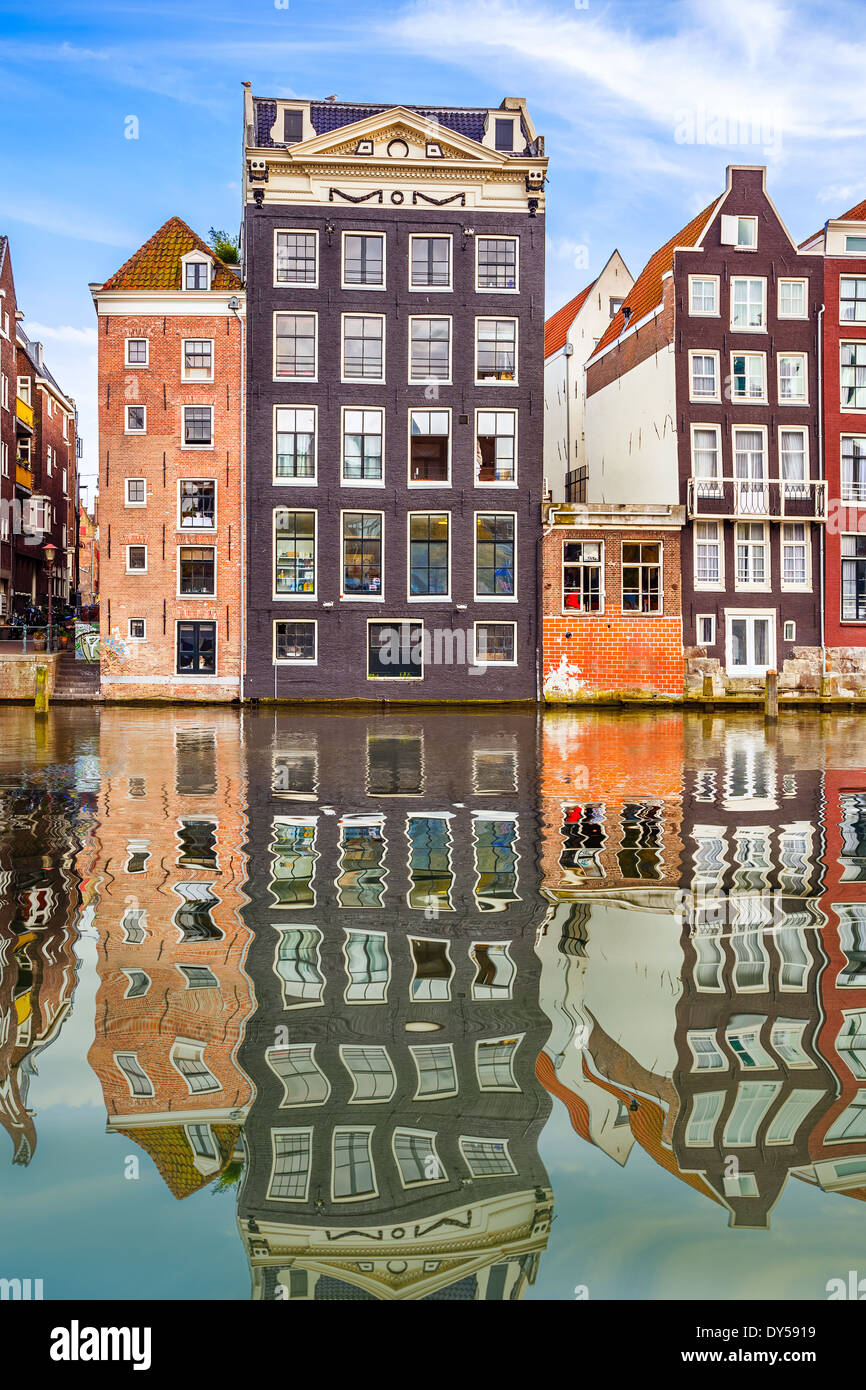 Gli edifici di vecchia costruzione in Amsterdam Foto Stock