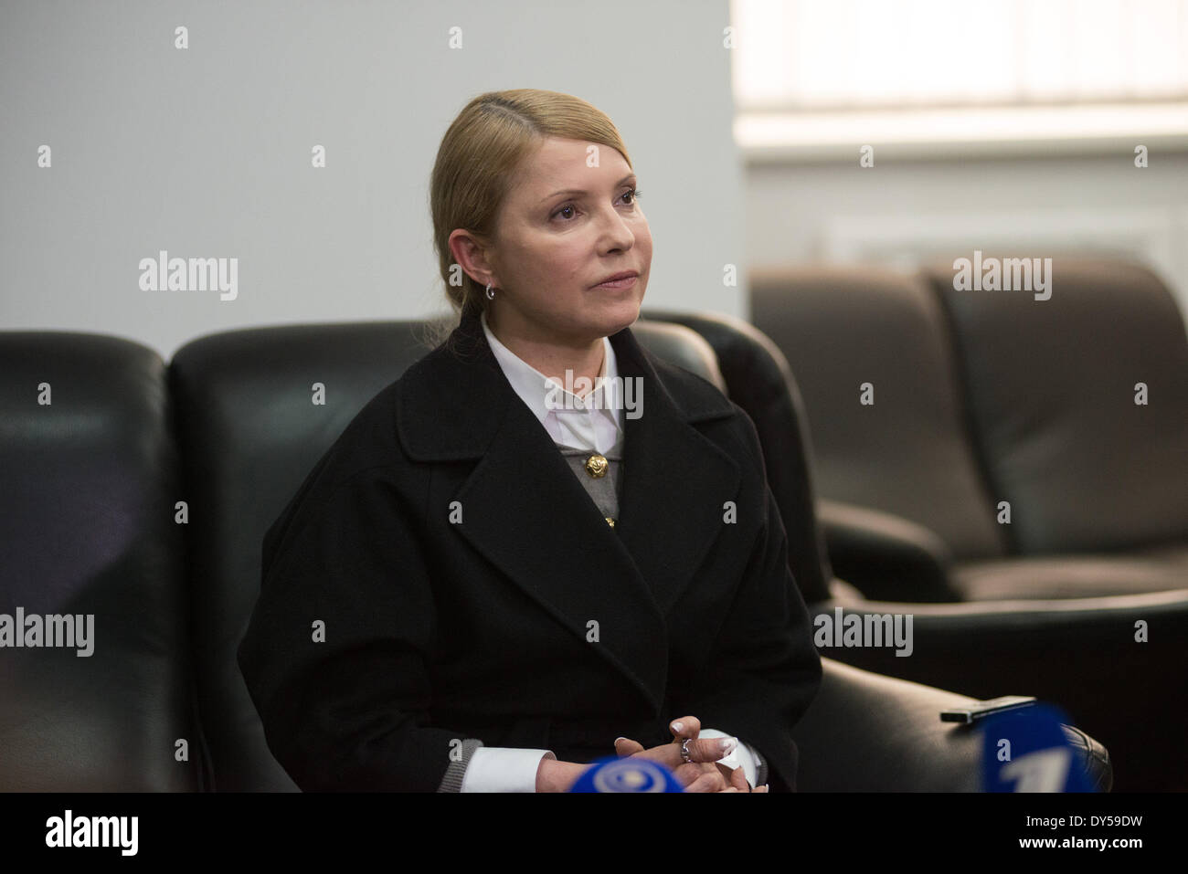 Donetsk, Ucraina. 7 apr, 2014. Yulia Tymoshenko è andato in aeroporto di Donetsk dove ha fatto una conferenza stampa sulla situazione in Ucraina, in data 7 aprile 2014. Credito: Romain Carre/NurPhoto/ZUMAPRESS.com/Alamy Live News Foto Stock