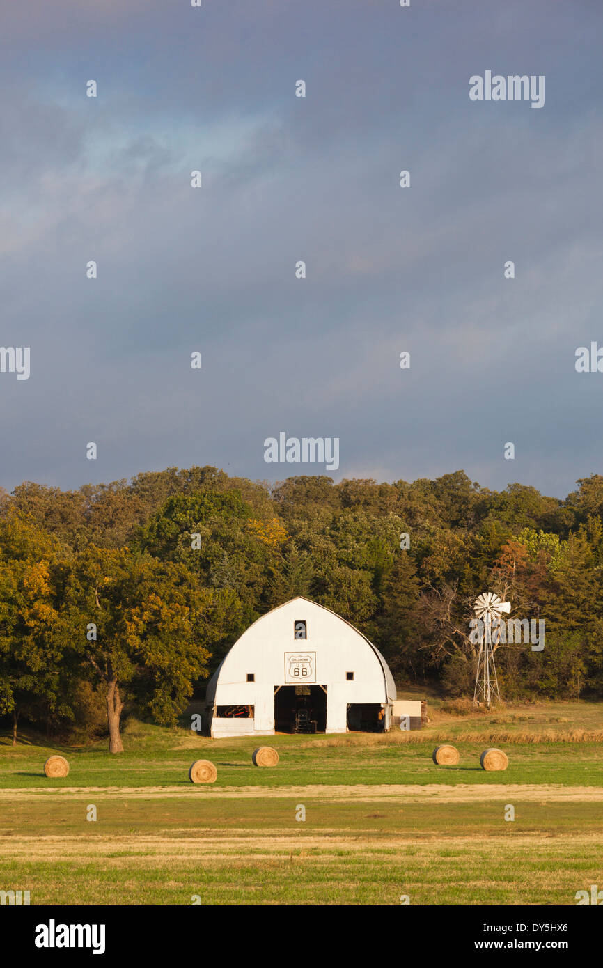 Stati Uniti d'America, Oklahoma, Arcada, pop, Route 66 Rock of Ages Farm Foto Stock