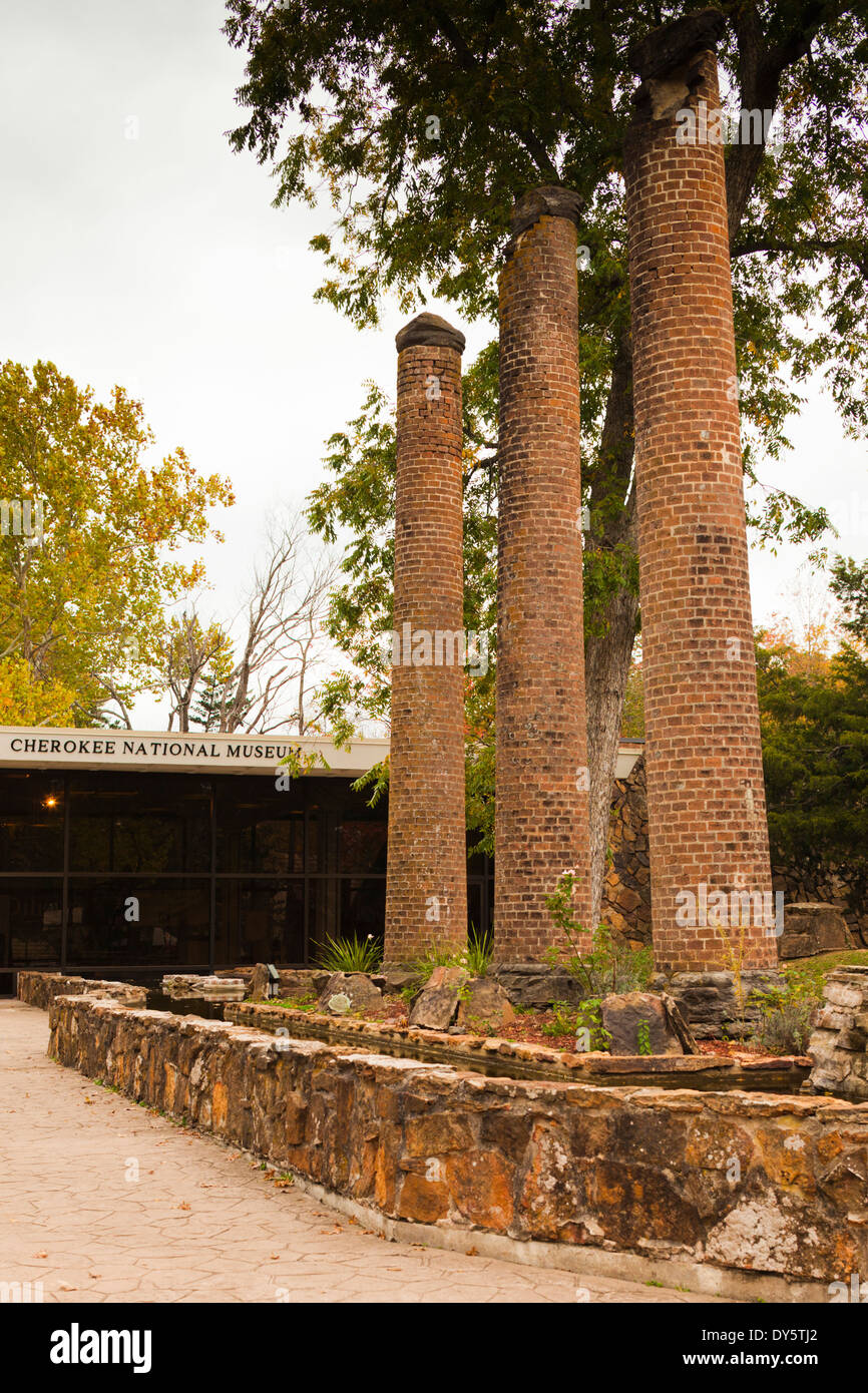 Stati Uniti d'America, Oklahoma, Tahlequah-Park Hill, Cherokee Heritage Centre, Nativi Americani Cherokee Nazione Esterni del Museo Foto Stock