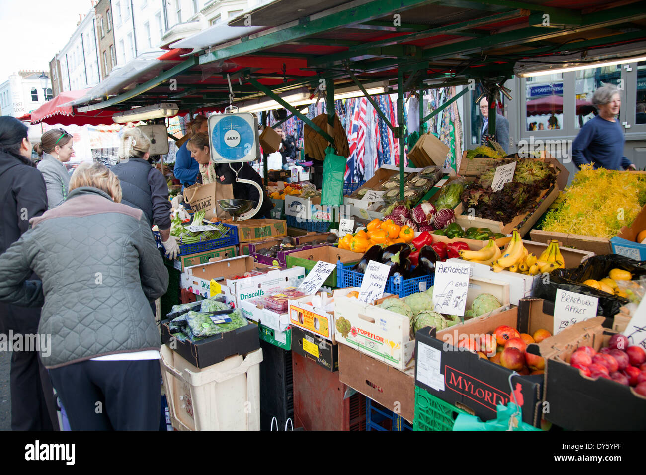Il Mercato di Portobello Ortolano Traders - London W11 - REGNO UNITO Foto Stock