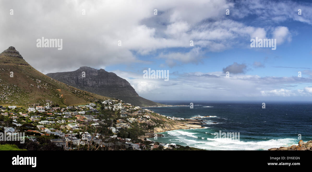 Vista panoramica di Llandudno, sobborgo di Città del Capo sulla costa della penisola del capo, in Sud Africa. Foto Stock