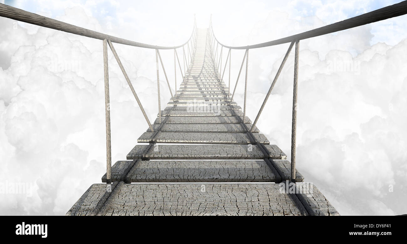 Un ponte di corde fatte di assi di legno tenuti insieme da corda e fissato mediante picchetti in legno sopra le nuvole nel cielo Foto Stock