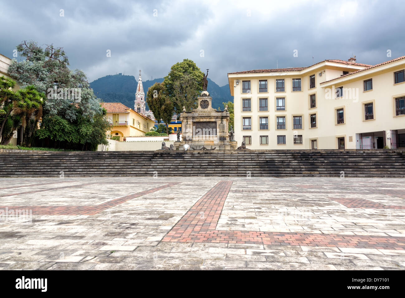 Plaza e il monumento della battaglia di Ayacucho nel centro di Bogotà, Colombia Foto Stock
