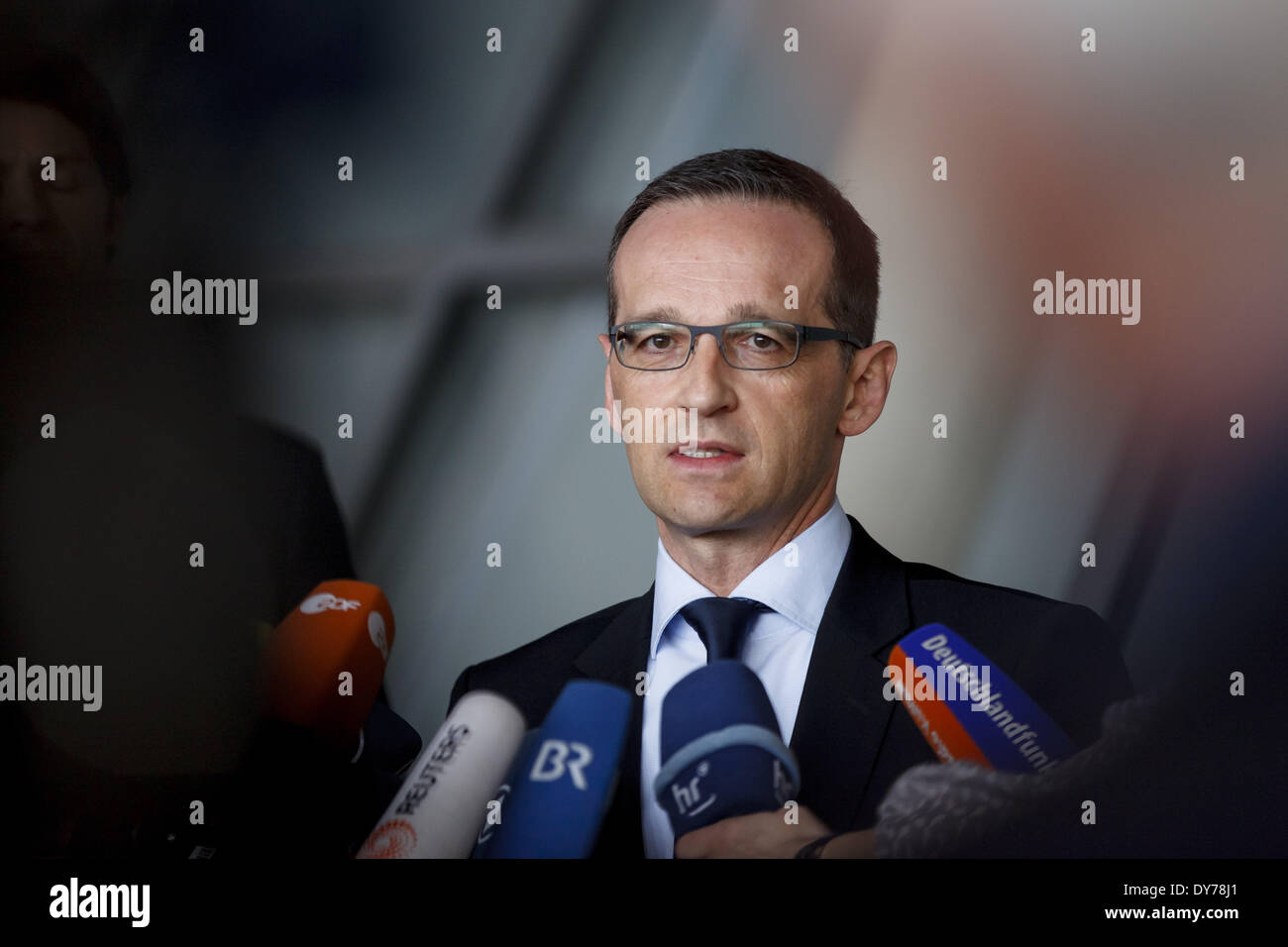 Berlino, Germania. 8 apr, 2014. Comunicato stampa del ministro tedesco della giustizia Heiko Maas alla sentenza della Corte europea di giustizia (EuGH) in materia di stock di archiviazione di dati realizzati a livello di fazione del Reichstag a Berlino, il 8 aprile 2014./Immagine: Heiko Maas, ministro tedesco della giustizia. (Foto di Reynaldo Paganelli/NurPhoto) Credito: Reynaldo Paganelli/NurPhoto/ZUMAPRESS.com/Alamy Live News Foto Stock