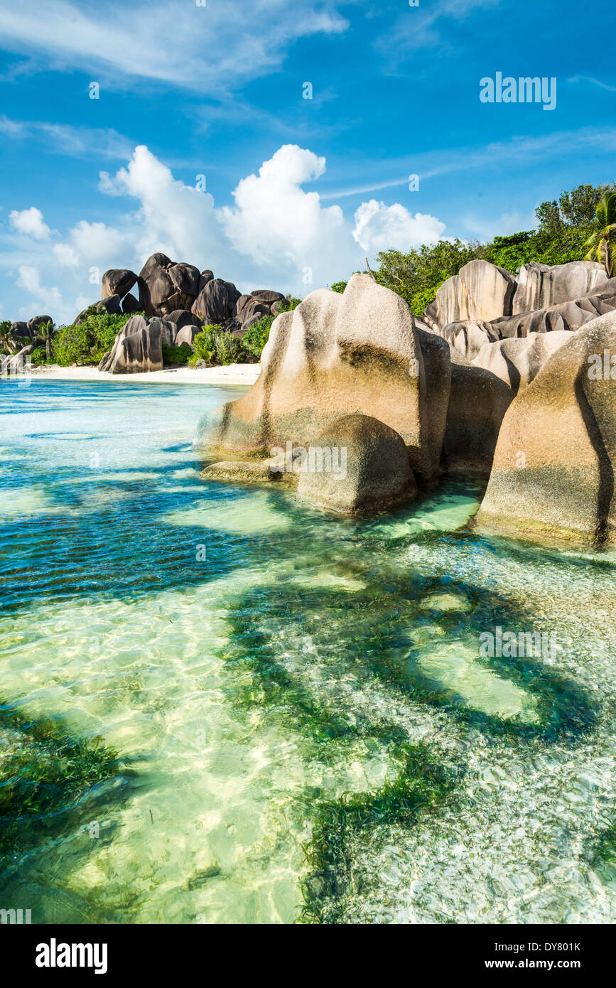 Anse Sous d'Argent spiaggia con massi di granito e mare turchese Foto Stock