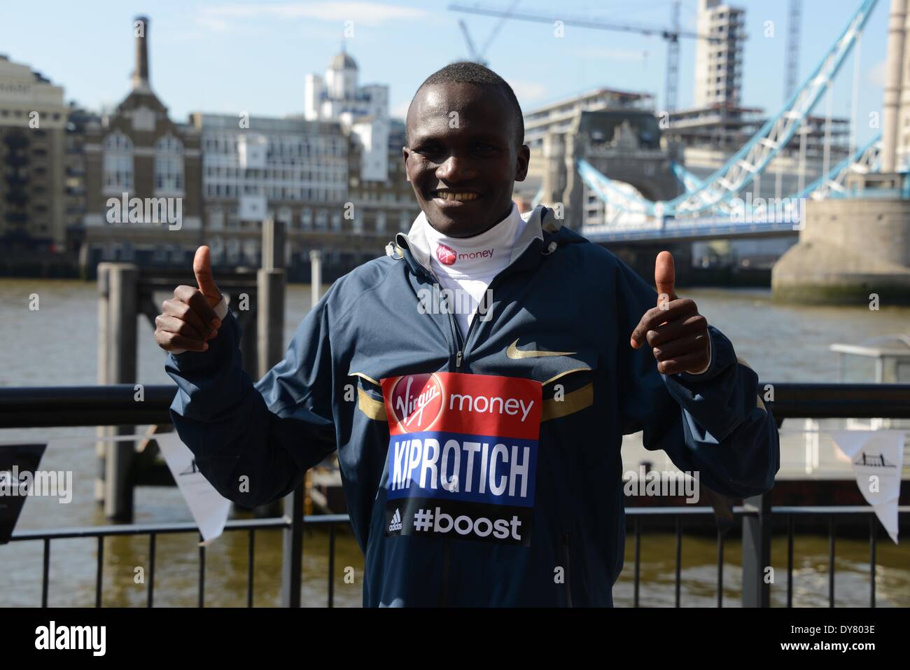 Londra Inghilterra, 9 aprile, 14 : Celebrity assiste la VIRGIN LONDON MARATHON: photocall e conferenza stampa presso il Tower Hotel, St. Katharines Way, Londra. Credito: Vedere Li/Alamy Live News Foto Stock