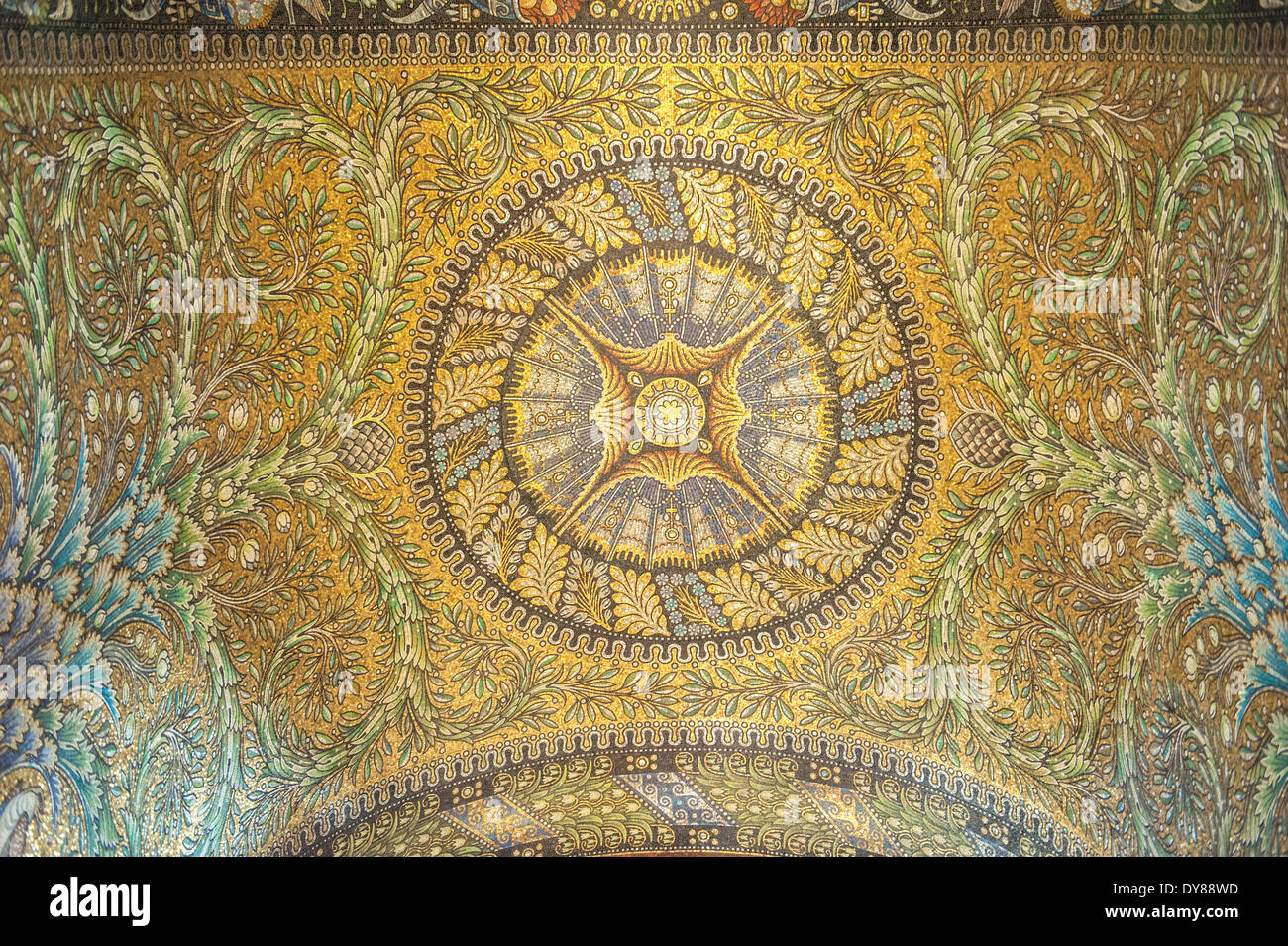 La cattedrale di Aquisgrana, mosaico dettaglio da Antonio Salviati, Aachen, Germania Foto Stock