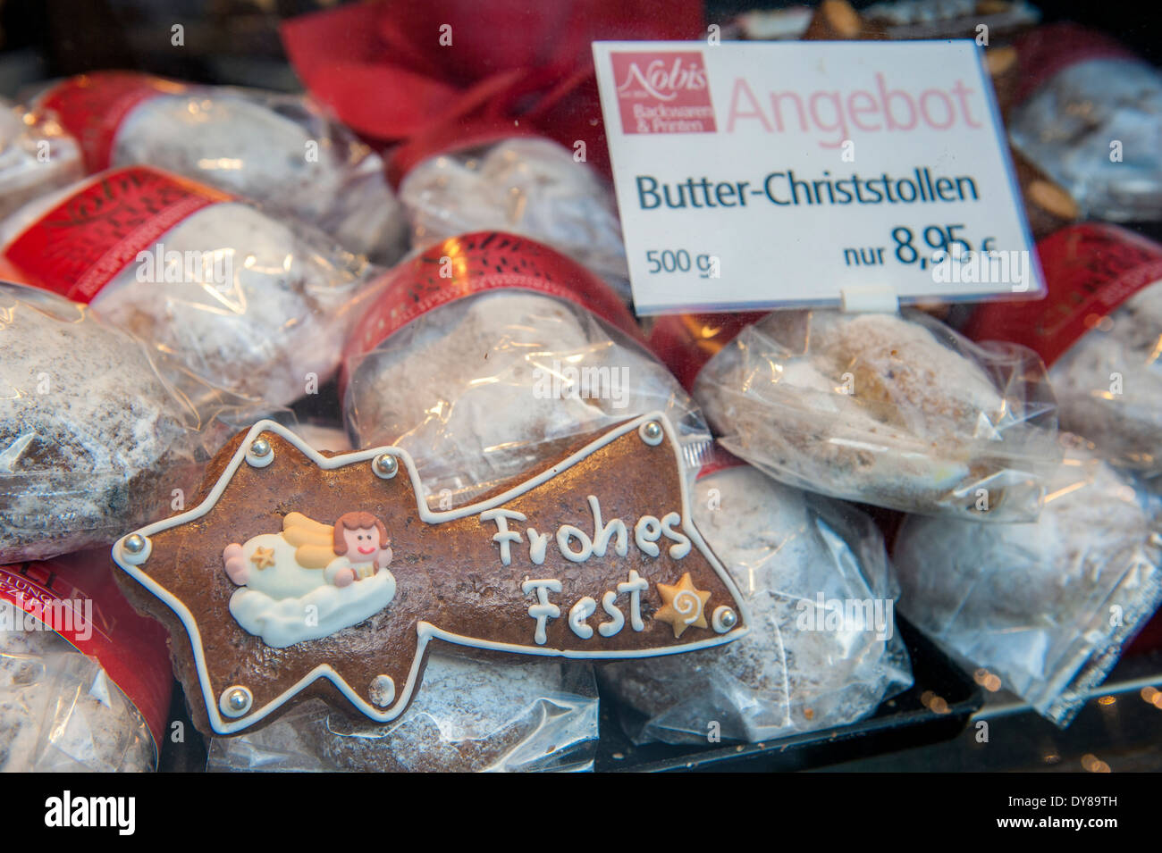 Holiday beni cotti al forno a Aachen, Germania mercatino di Natale, Frohes Fest Foto Stock