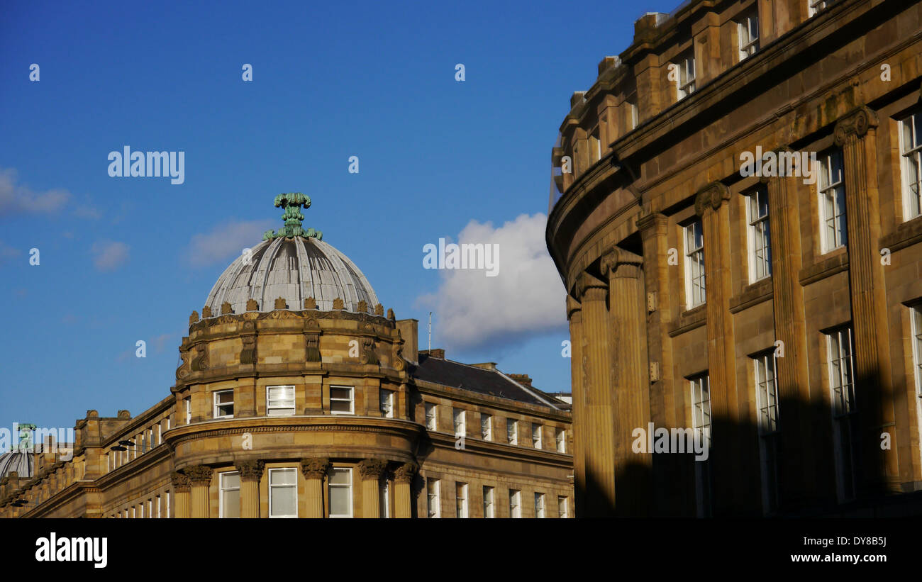 Le caratteristiche architettoniche di stile neo-classico edifici di pietra, Grainger Town, Newcastle upon Tyne Foto Stock