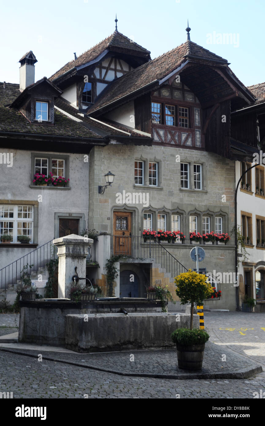 La Svizzera, nel cantone di Friburgo, Morat, Morat, house, casa, ben Foto Stock
