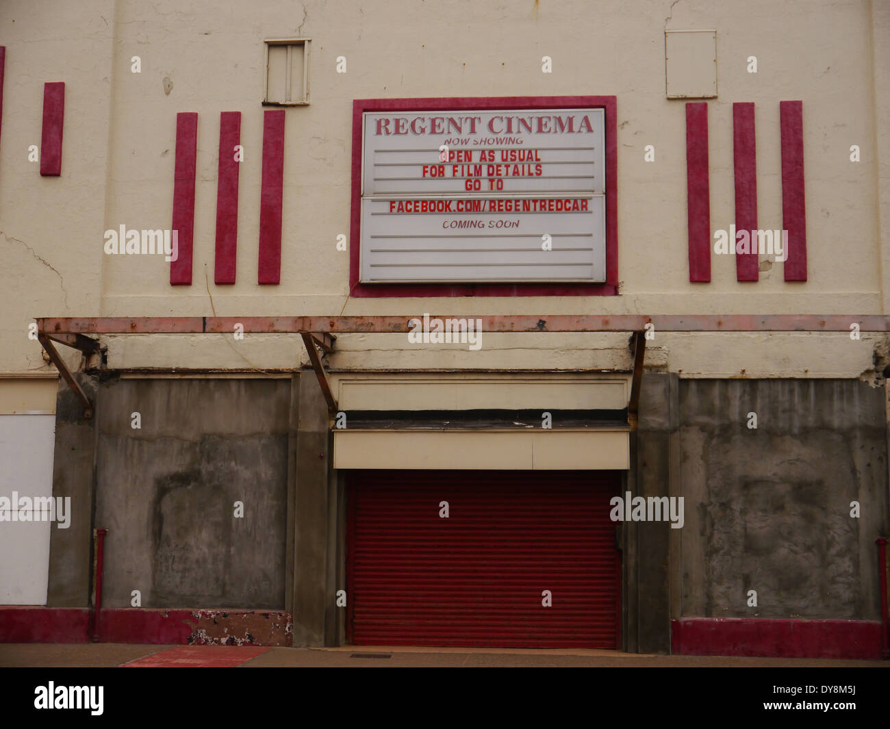 Abbandonata, abbandonata Regent Cinema, Redcar, Cleveland. Il paesaggio urbano. Foto Stock