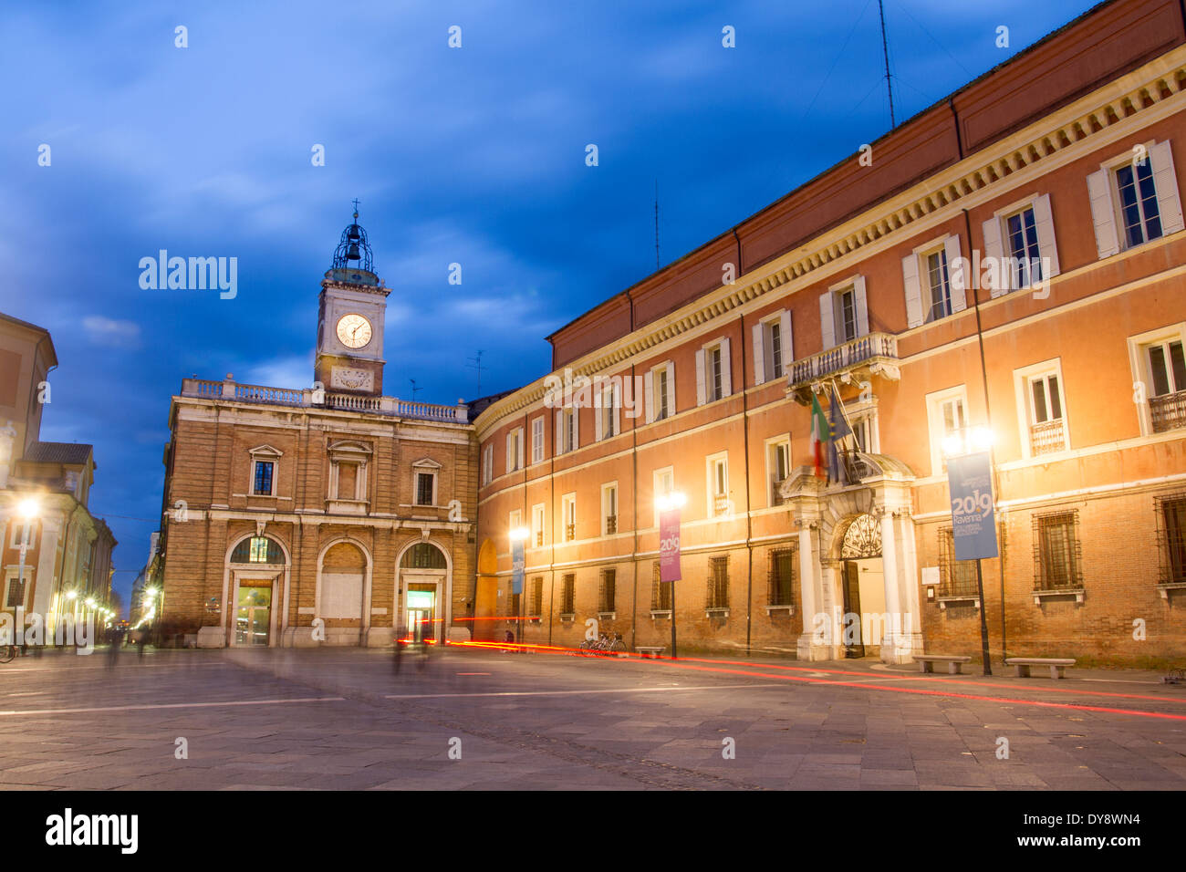 Piazza del Popolo di notte, Ravenna, Emilia Romagna, Italia Foto Stock