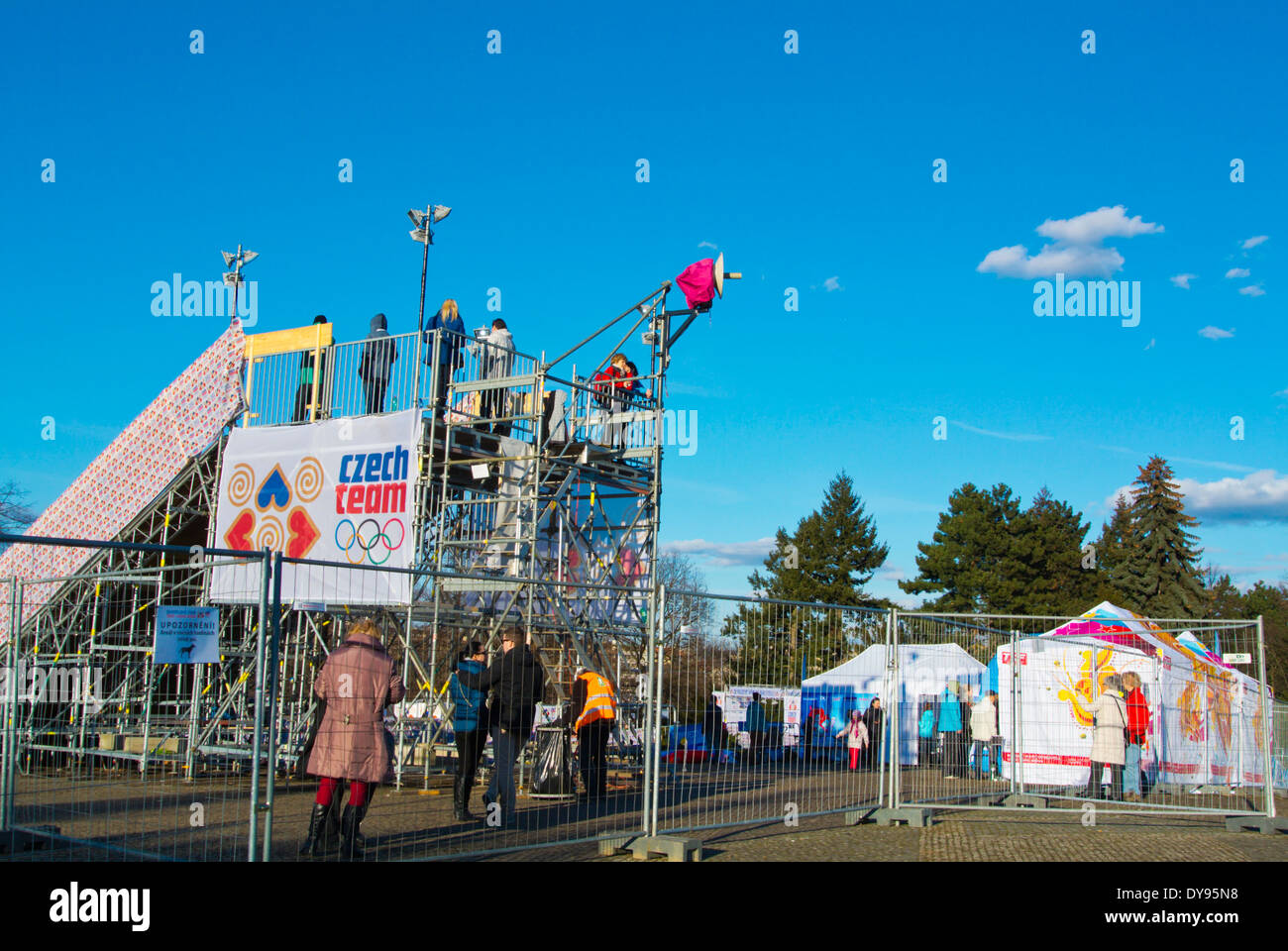 Villaggio Olimpico, Sochi 2014 Olimpiadi invernali, parco tematico Letenske sady park, Praga, Repubblica Ceca, Europa Foto Stock
