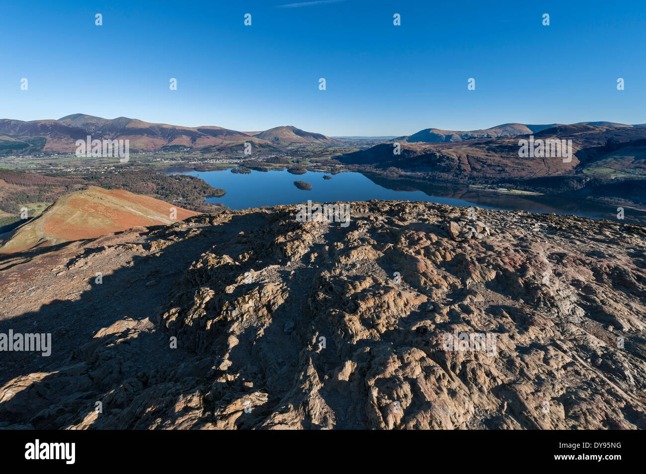 Derwent Water dal vertice di Catbells Foto Stock