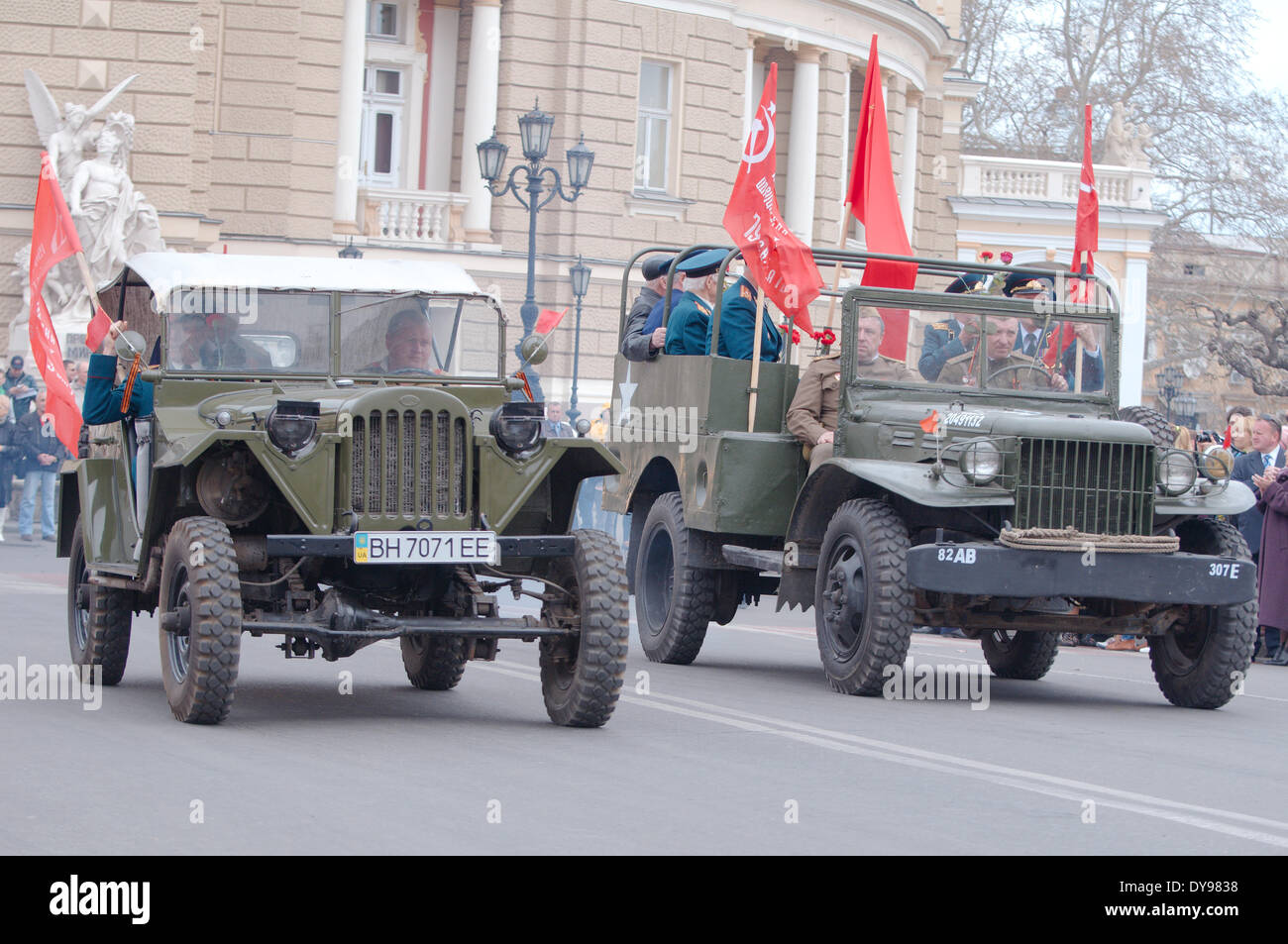 Odessa, Ucraina. 10 Aprile, 2014. La ricostruzione parade Aprile 10, 1944, dedicato alla liberazione di Odessa dal tedesco invasore fascista Credito: Andrey Nekrasov/Alamy Live News Foto Stock