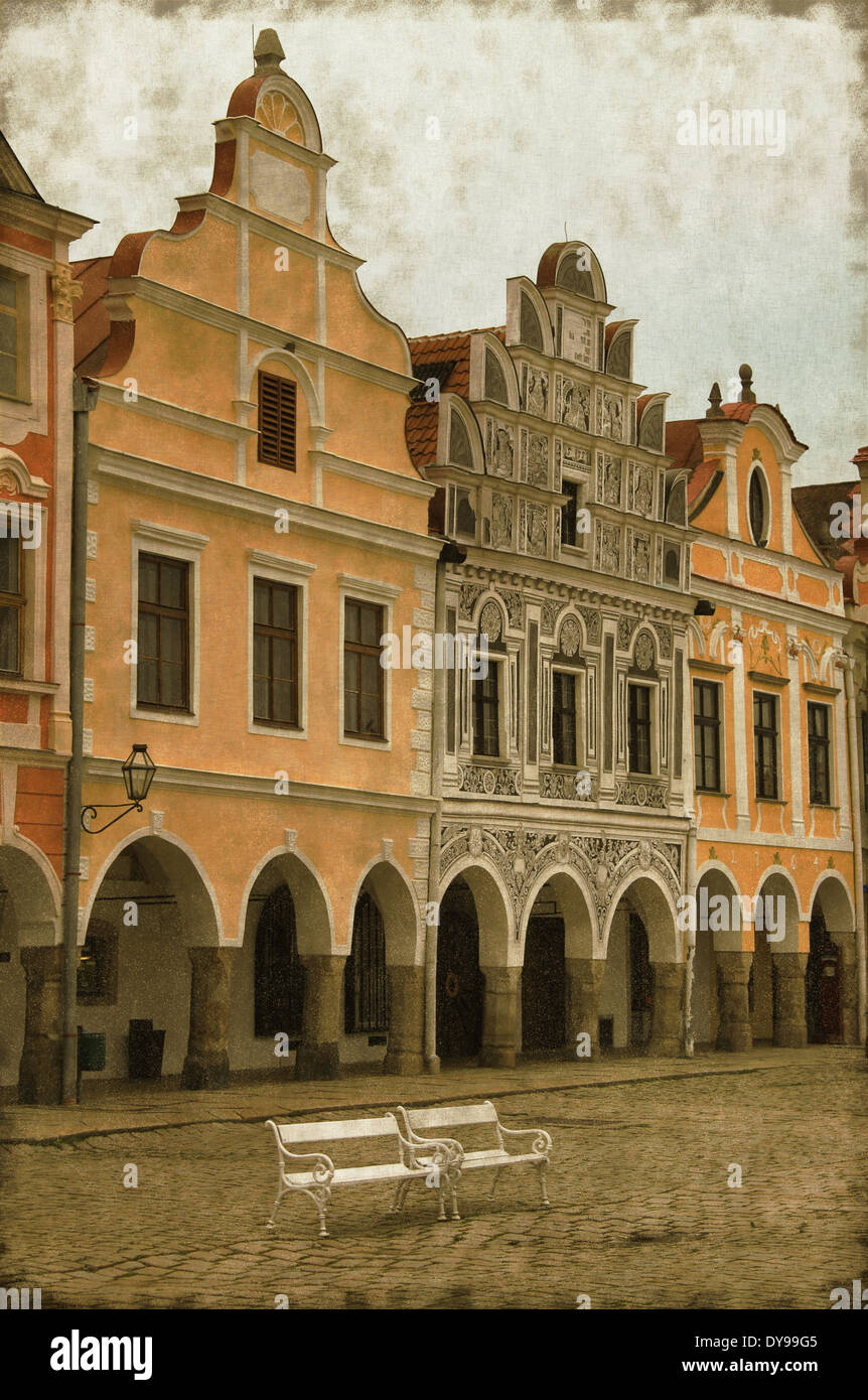 Immagine vintage di case rinascimentali nella piazza principale di Telc, Repubblica Ceca Foto Stock