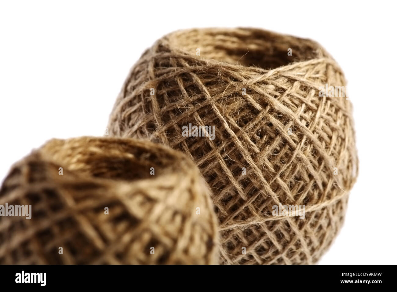 Girato a colori delle due sfere di corda isolato su bianco. Foto Stock