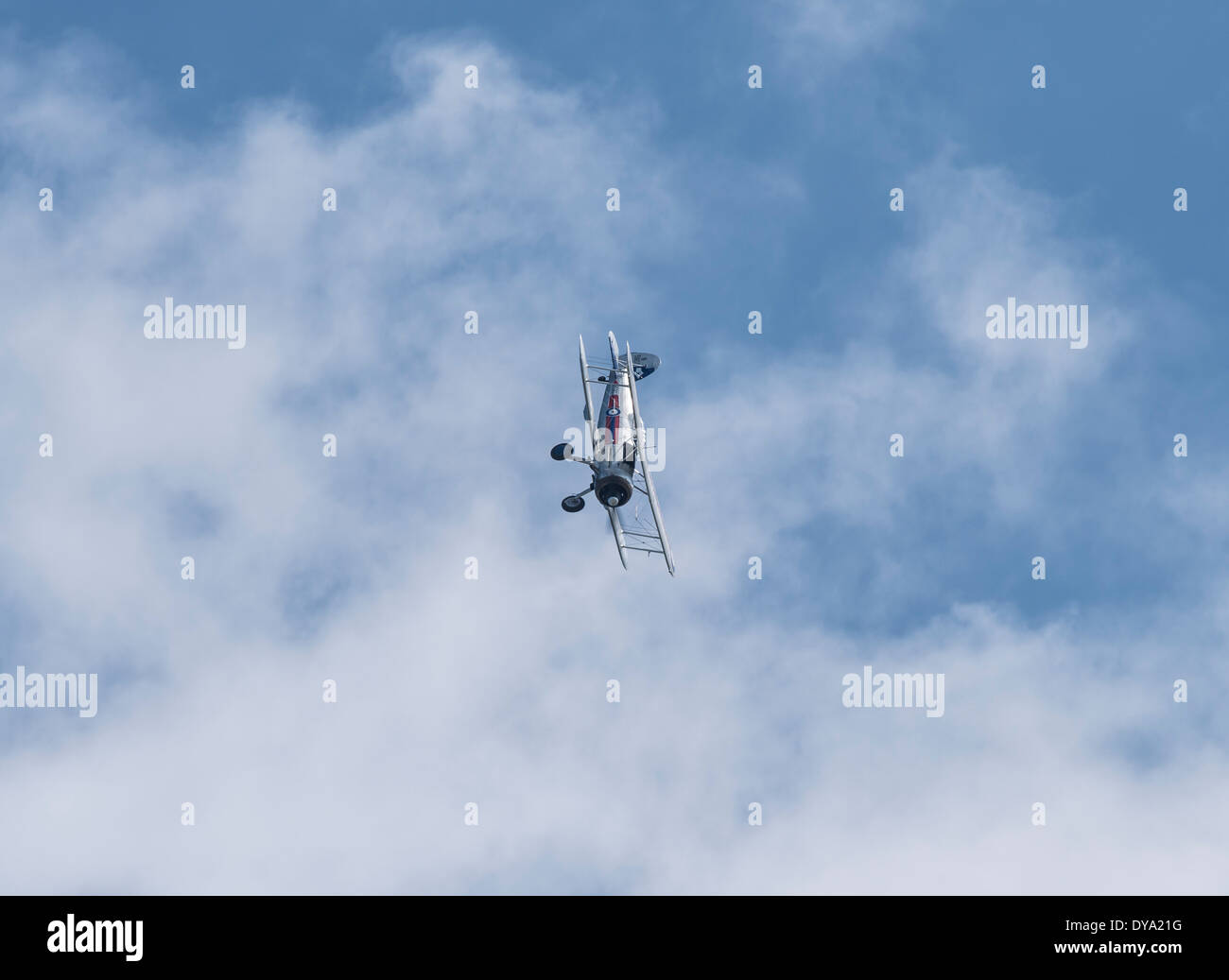 Gloster Gladiator MkII flypast al Flying Legends, Airshow Imperial War Museum Duxford Foto Stock