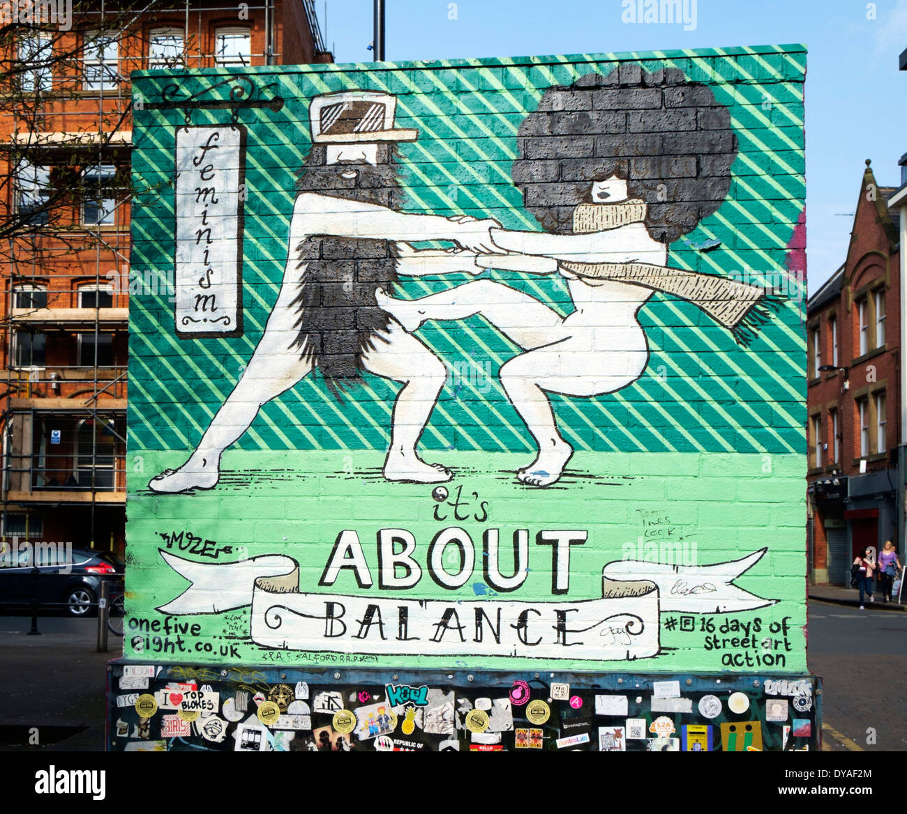 Il murale di circa femminista in azione il Northern Quarter, Manchester, Inghilterra, Regno Unito Foto Stock