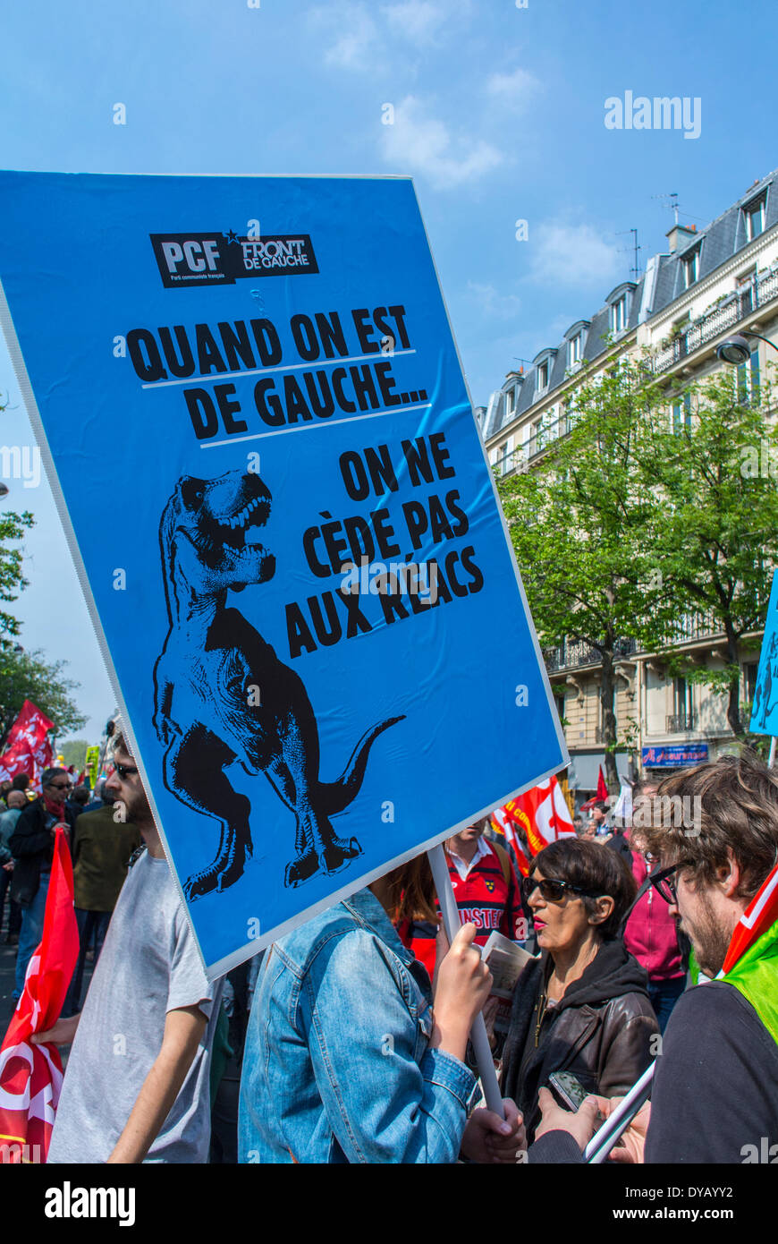 Parigi, Francia, sinistra politica manifestazione contro austerità economica dal governo socialista, Front de Gauche, Partito Comunista Francese poster di protesta Foto Stock