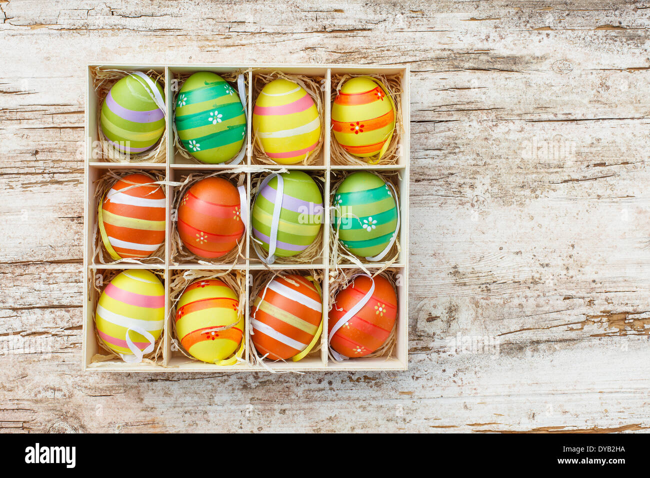 Scatola con le uova di Pasqua Foto Stock