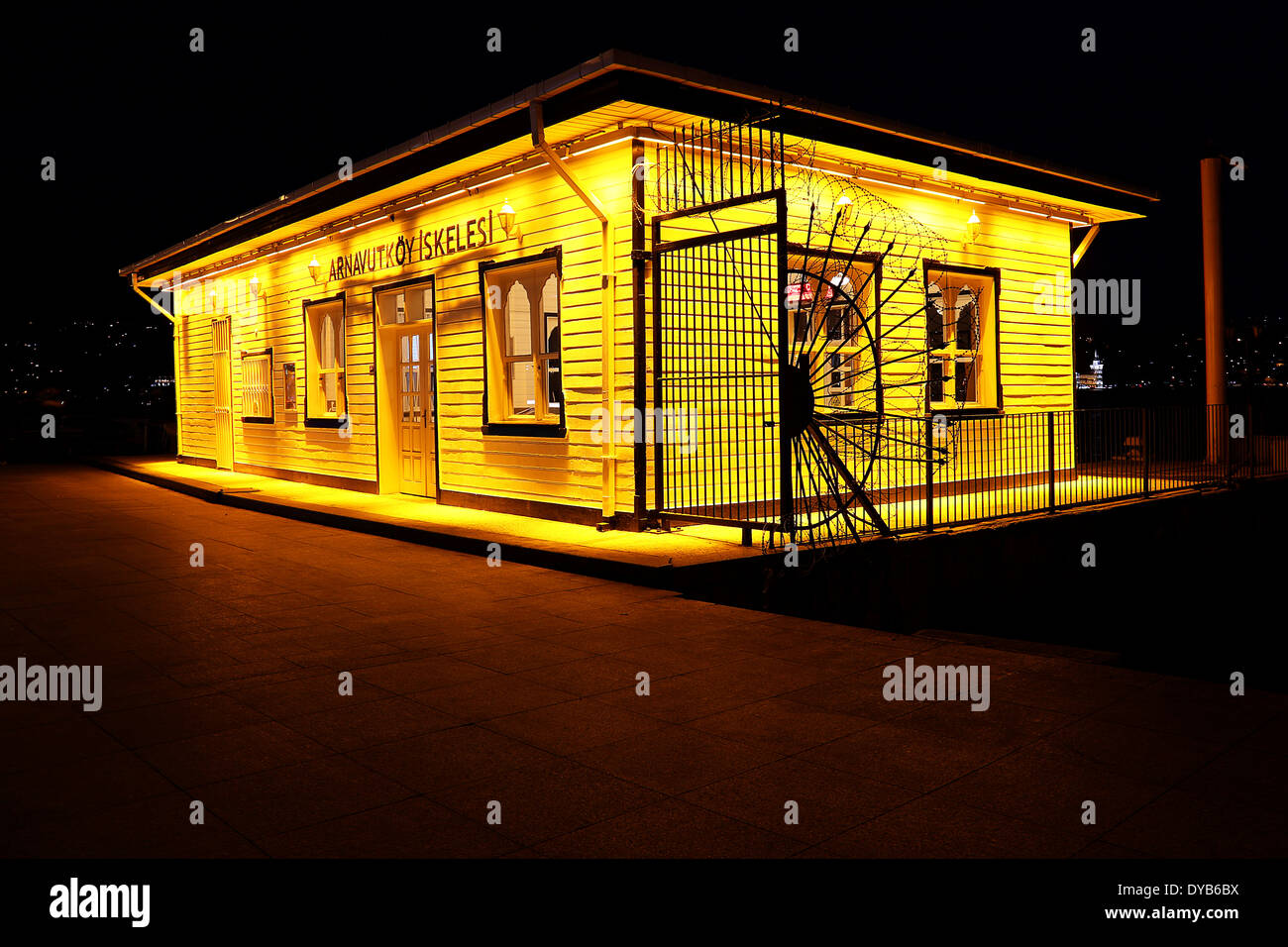 Arnavutkoy storico Porto di Istanbul Bosforo Foto Stock