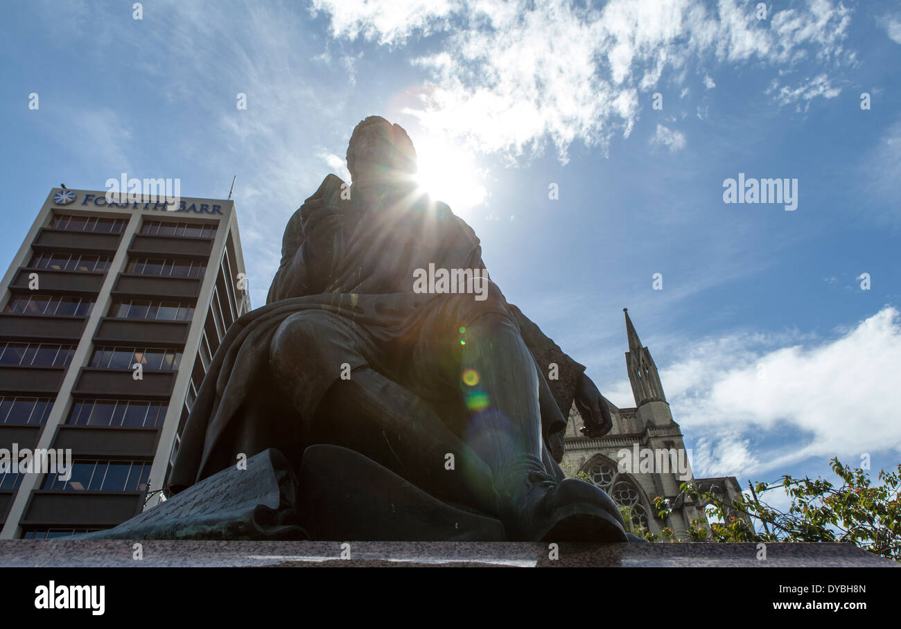 Il Robbie Burns statua in Dunedin's ottagono Foto Stock