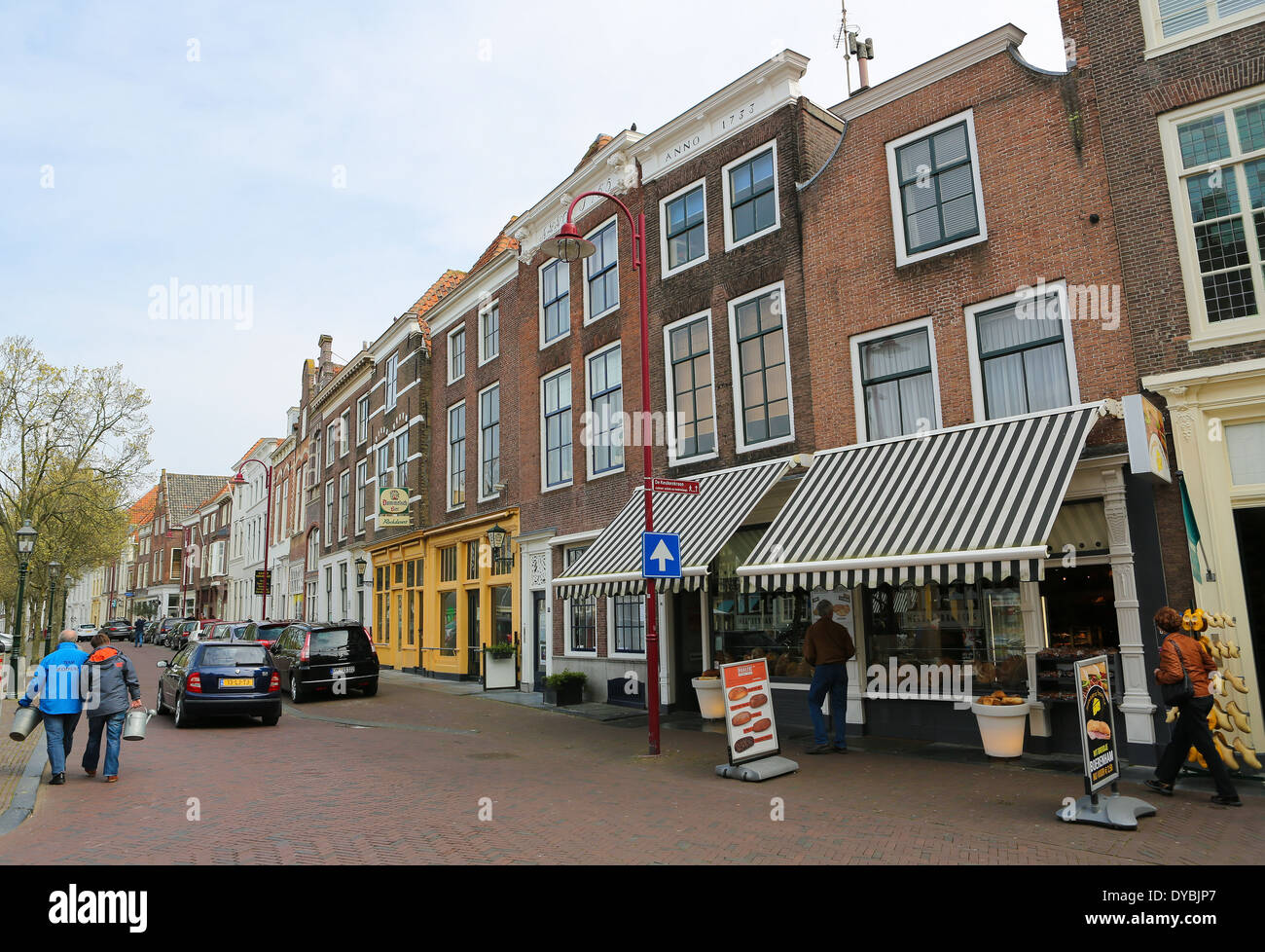 MIDDELBURG, Paesi Bassi - 12 Aprile 2014: Piazza Dam di Middelburg, capitale della provincia della Zeeland, Paesi Bassi. Foto Stock