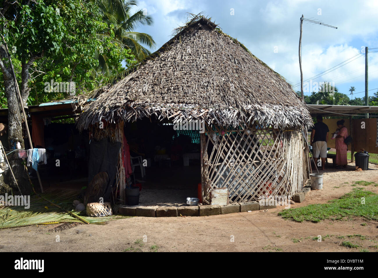 Wallisian casa tradizionale o fale, in Halalo, isola di Wallis, Wallis e Futuna, Melanesia, Sud Pacifico Foto Stock