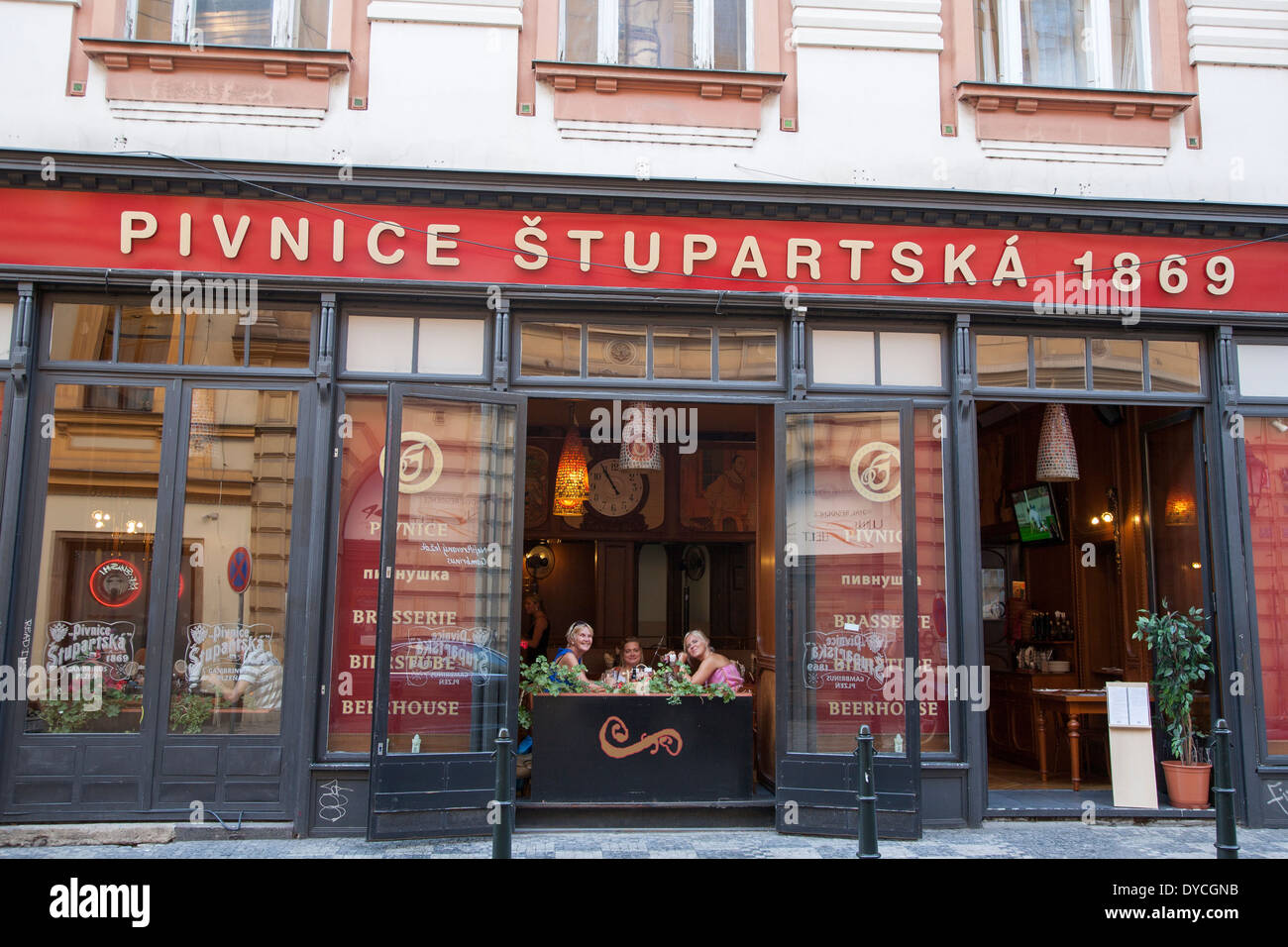Pivnice Stupartska Bar, Praga, Repubblica Ceca Foto Stock