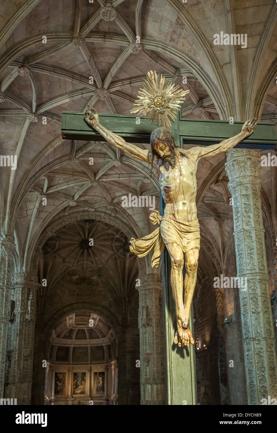 Cristo crocifisso scultura in il Monastero di Jeronimos, Lisbona, Portogallo Foto Stock