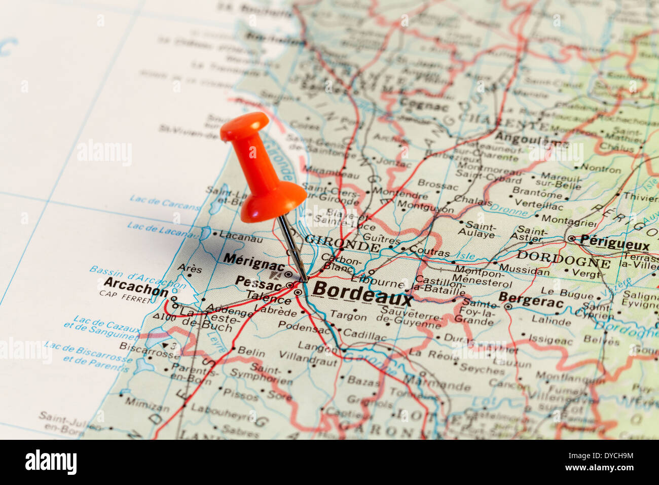 Mappa rosso pin puntando sulla mappa della città di Bordeaux. Foto Stock