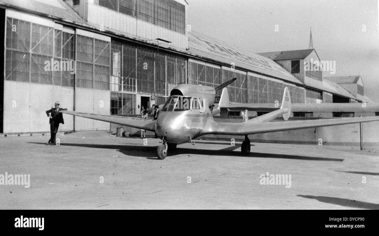 Lo Stearman-Hammond Y-1S, con numero di serie AL218-085 e registrazione NX15525, era un velivolo versatile utilizzato per vari scopi aeronautici. Questo particolare modello è stato fotografato a Oakland nel settembre 1940, mostrando il suo design e la sua funzionalità distintivi. Foto Stock